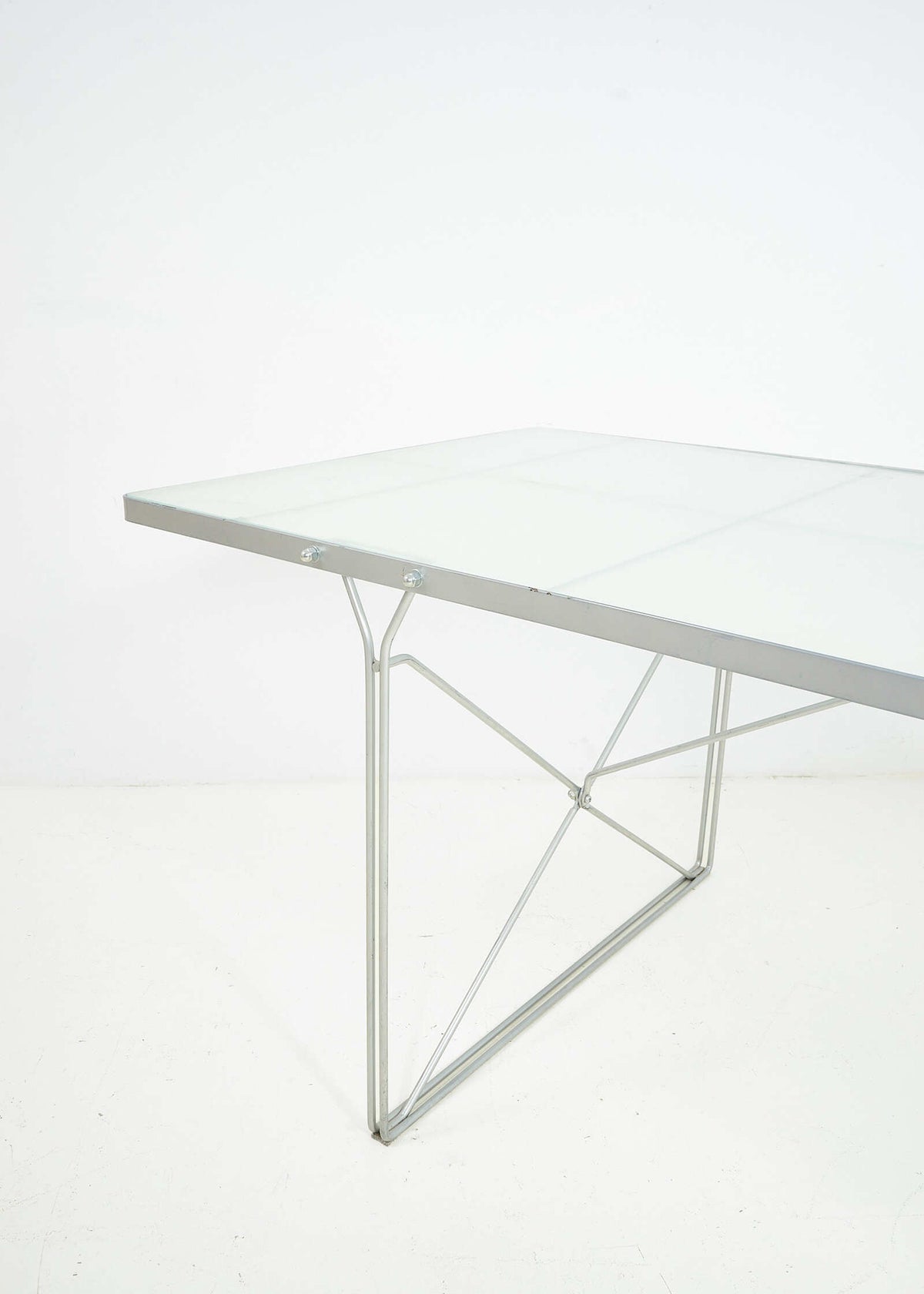 Moment-table-Niels-Gammelgaard-ikea-0846