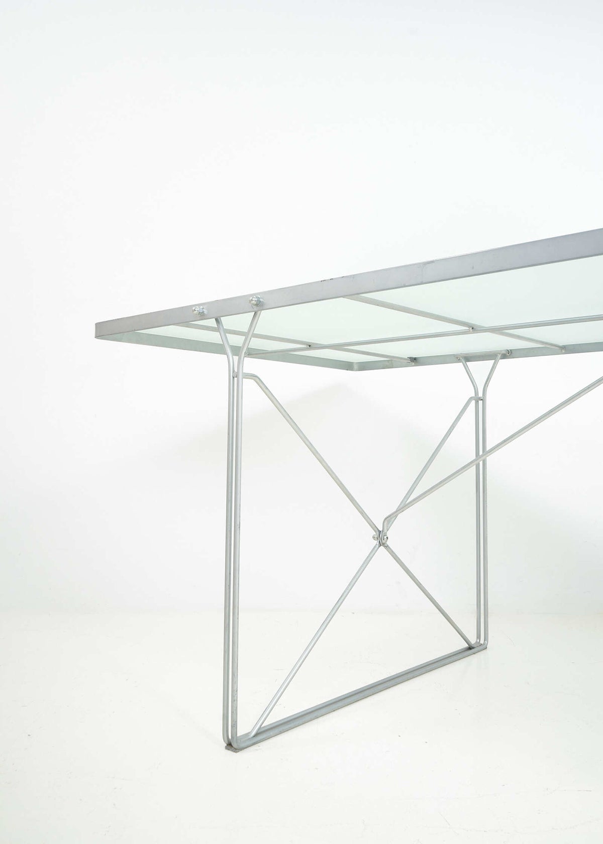 Moment-table-Niels-Gammelgaard-ikea-0850