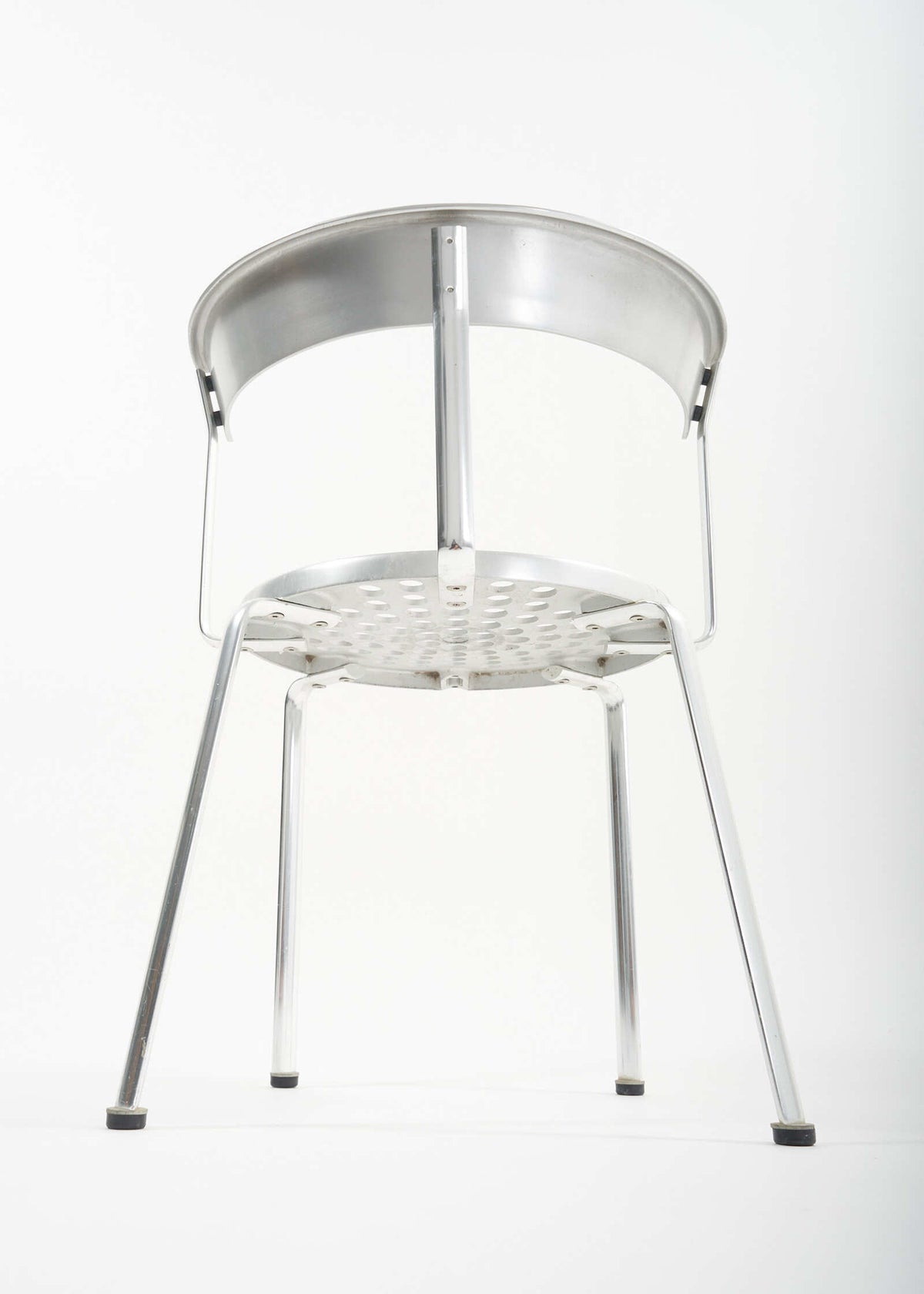 Full_Room_Furniture_ALU4_KurtThut_Seledue_30323
