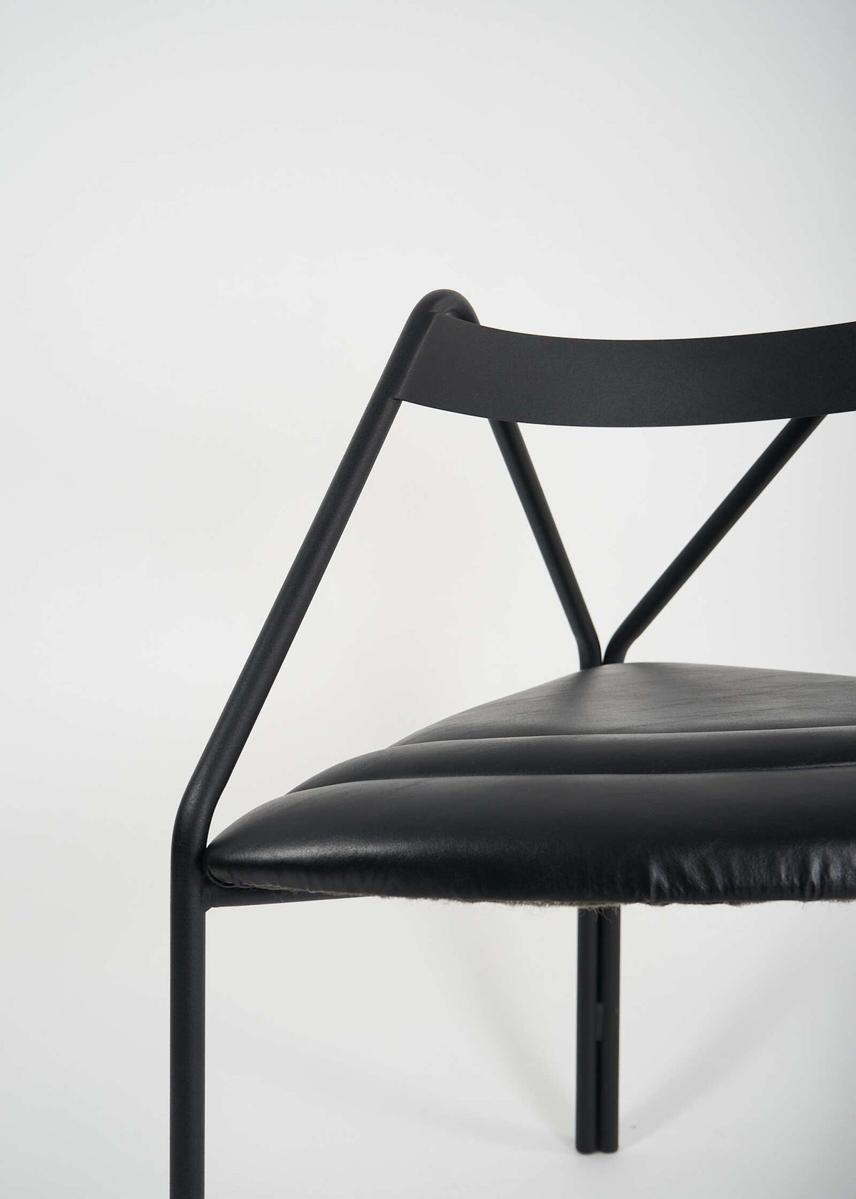 FullRoom_Furniture_design_chair-Amisco-0567