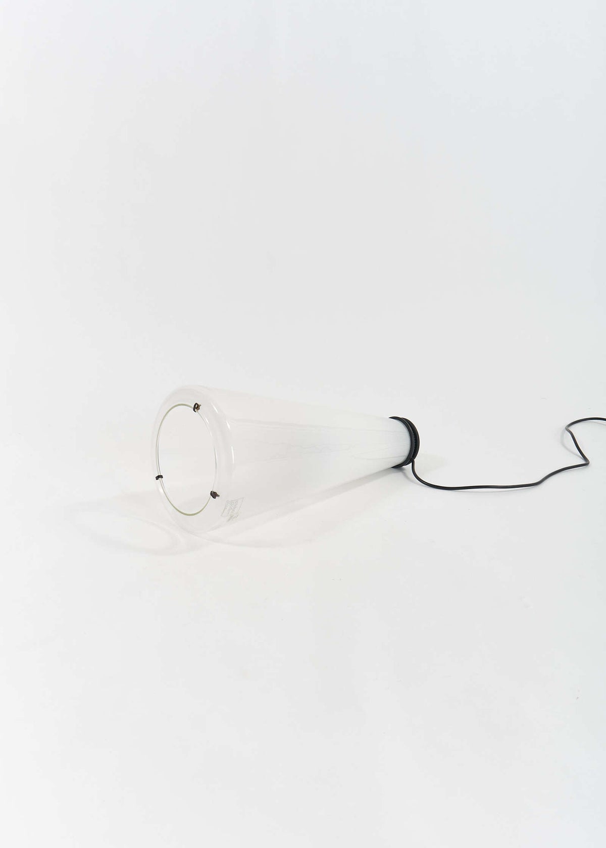FullRoom-Lamp-Cono-Ezio-Didone-Arteluce- 2772
