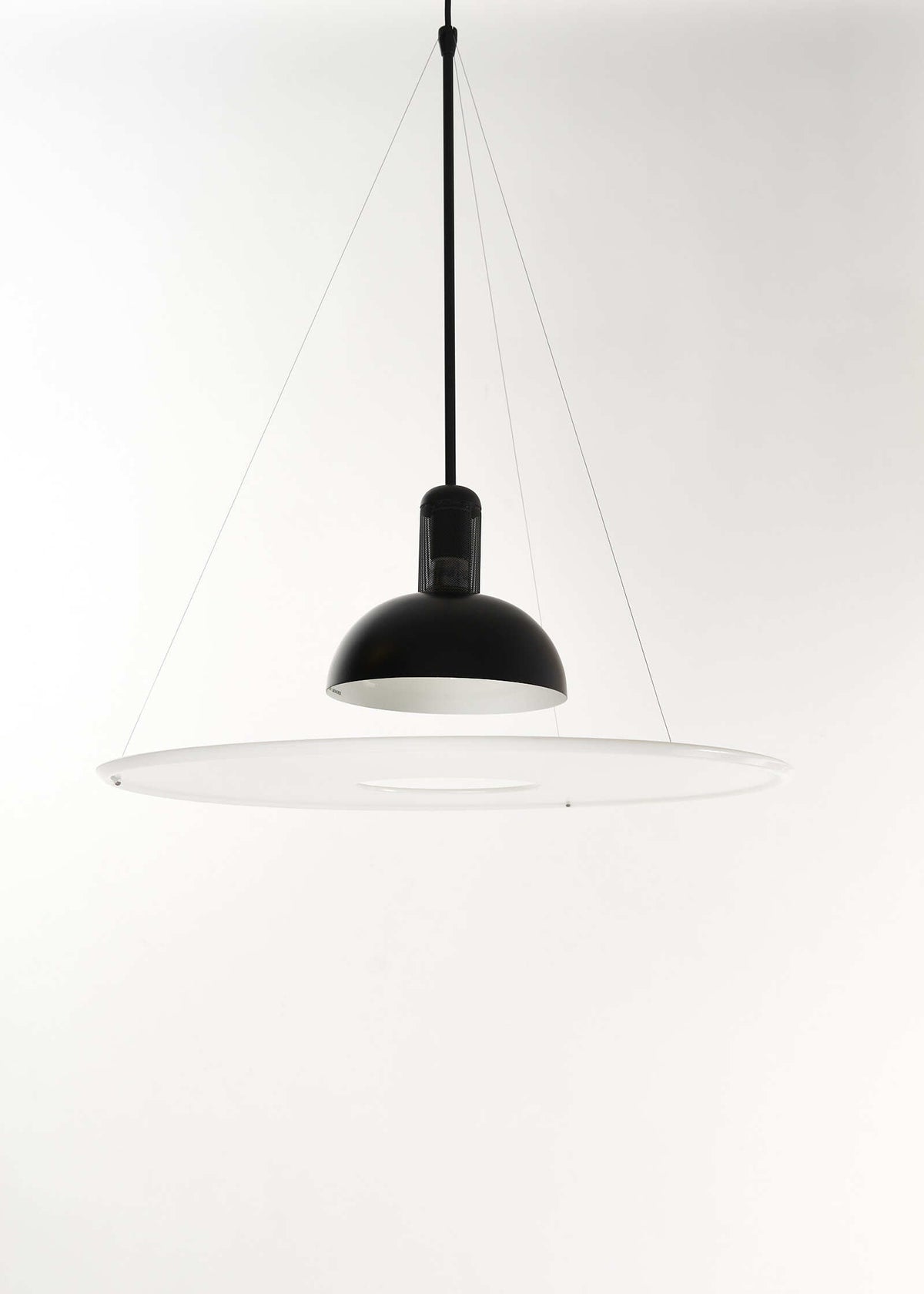 FRISBI-pendant-FullRoom-Design-Lighting2476