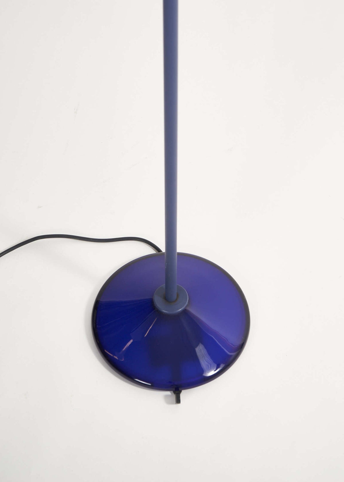 JILL-Floor-PerryKing-SantiagoMiranda-FullRoom-lighting4128
