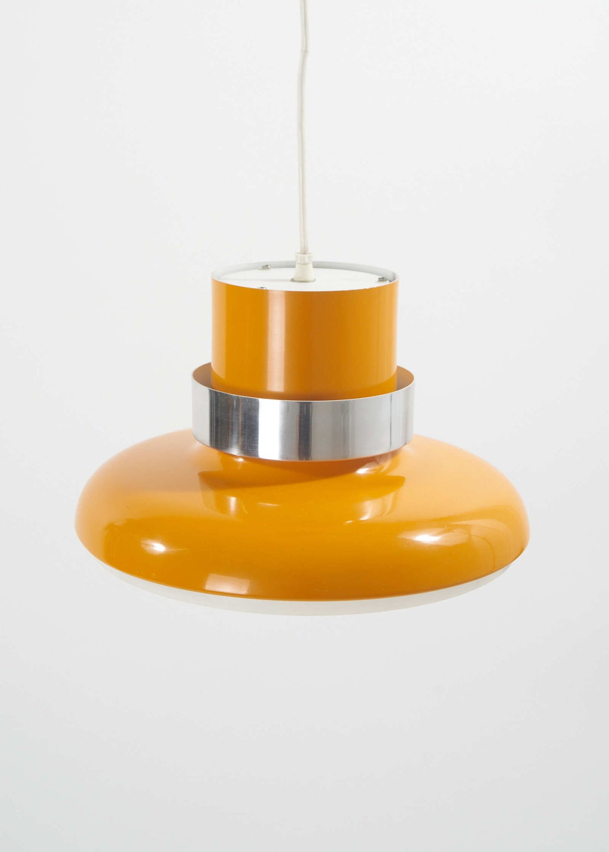 Lightolier-Yellow-Pendant-Lamp-1960s-FullRoom1099
