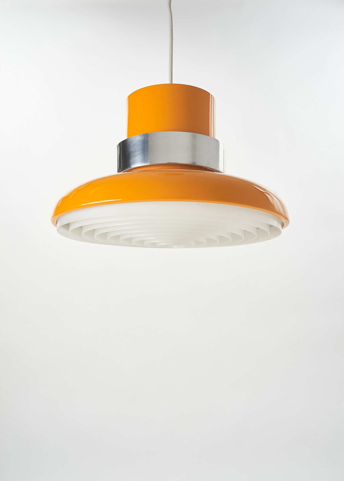 Lightolier-Yellow-Pendant-Lamp-1960s-FullRoom1126