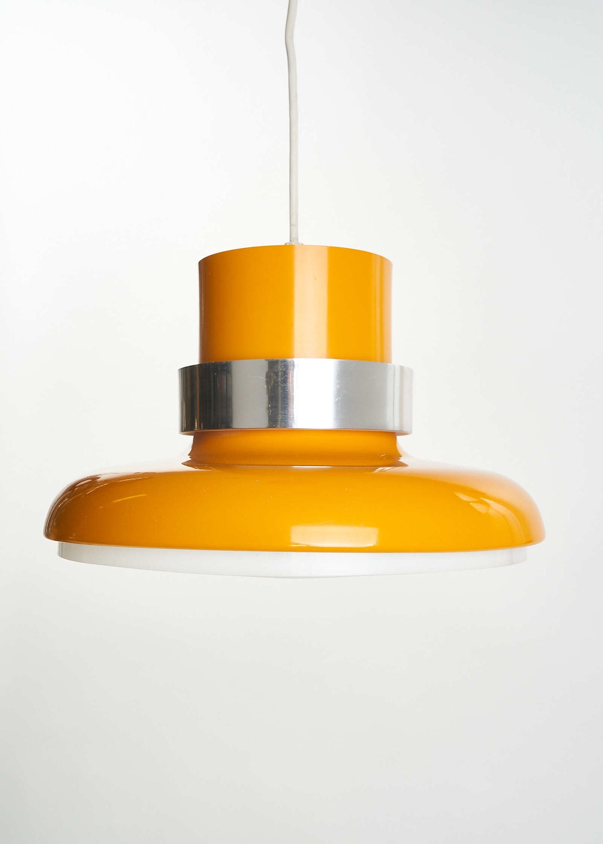 Lightolier-Yellow-Pendant-Lamp-1960s-FullRoom1147