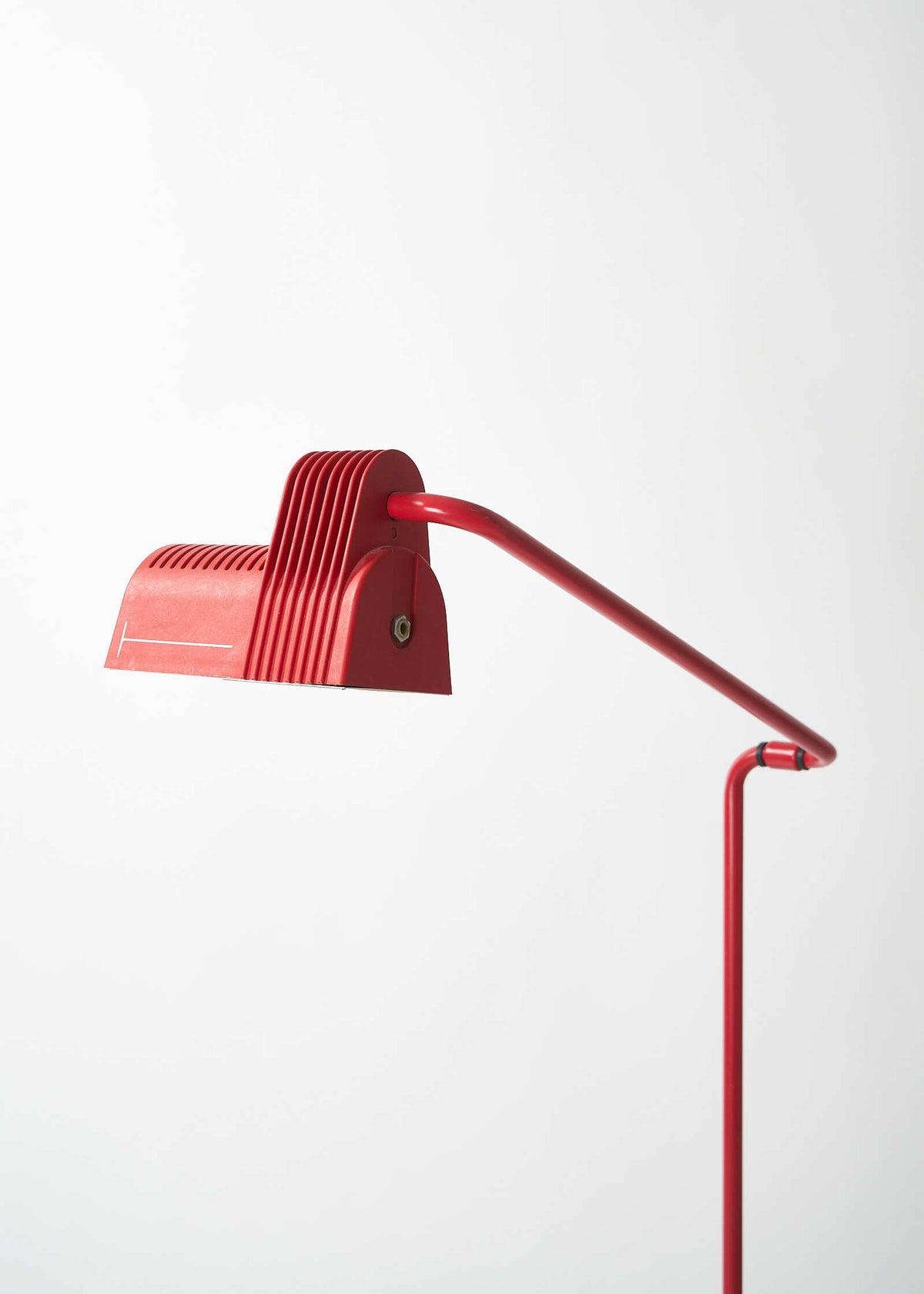 BELUX-guillermo-capdevilla-lamp-fullroom1152