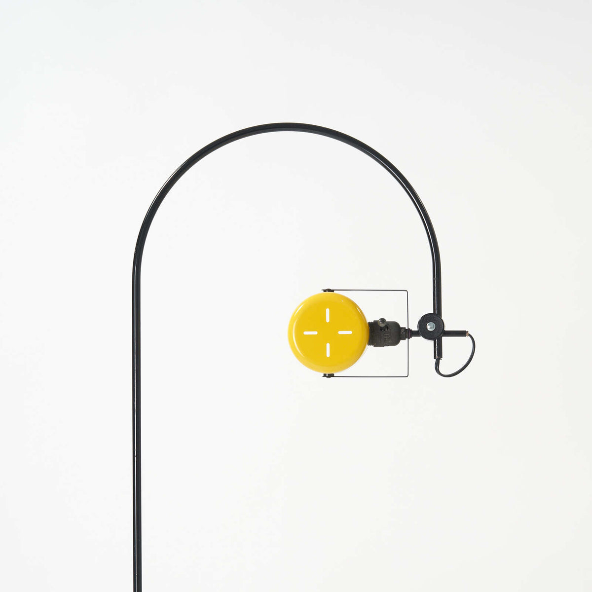 BAZZ-cliplamp-montreal-design-fullroom-0815 2