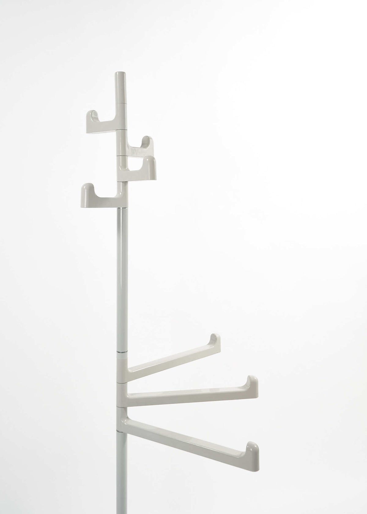 GEDY-makio-hasuike-coatststand-fullroom0296