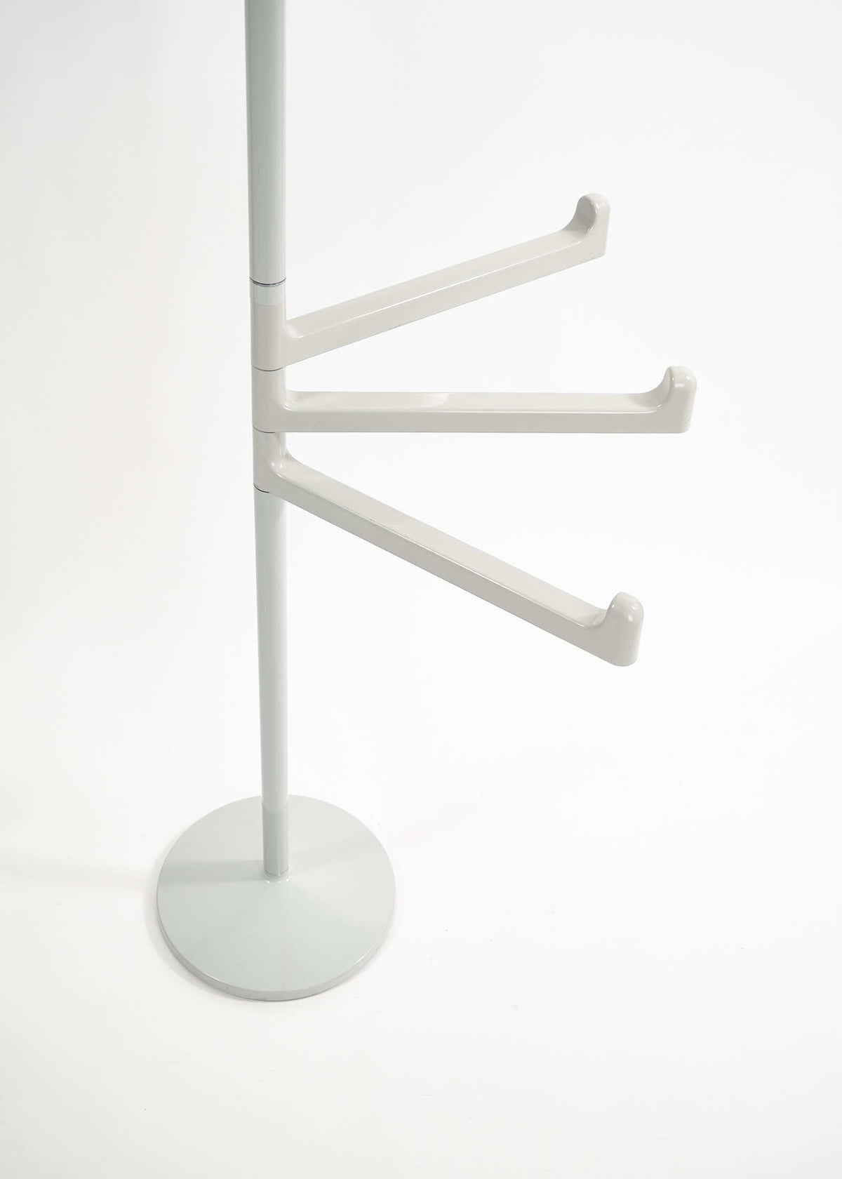 GEDY-makio-hasuike-coatststand-fullroom0303