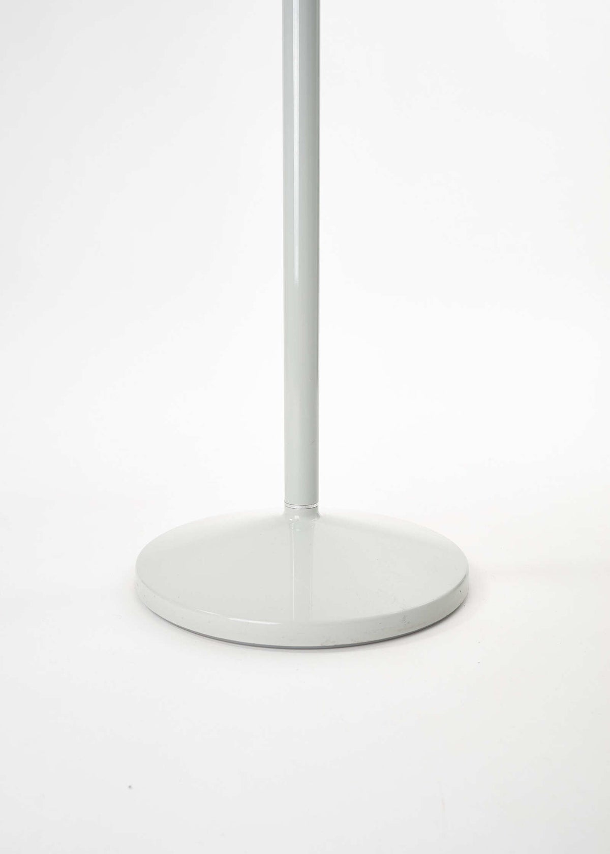 GEDY-makio-hasuike-coatststand-fullroom0310