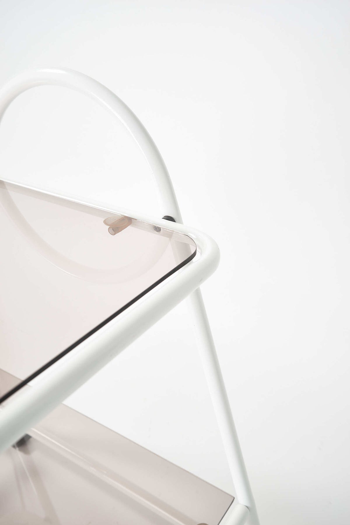 BAR CART-spaceage-design-fullroom0596