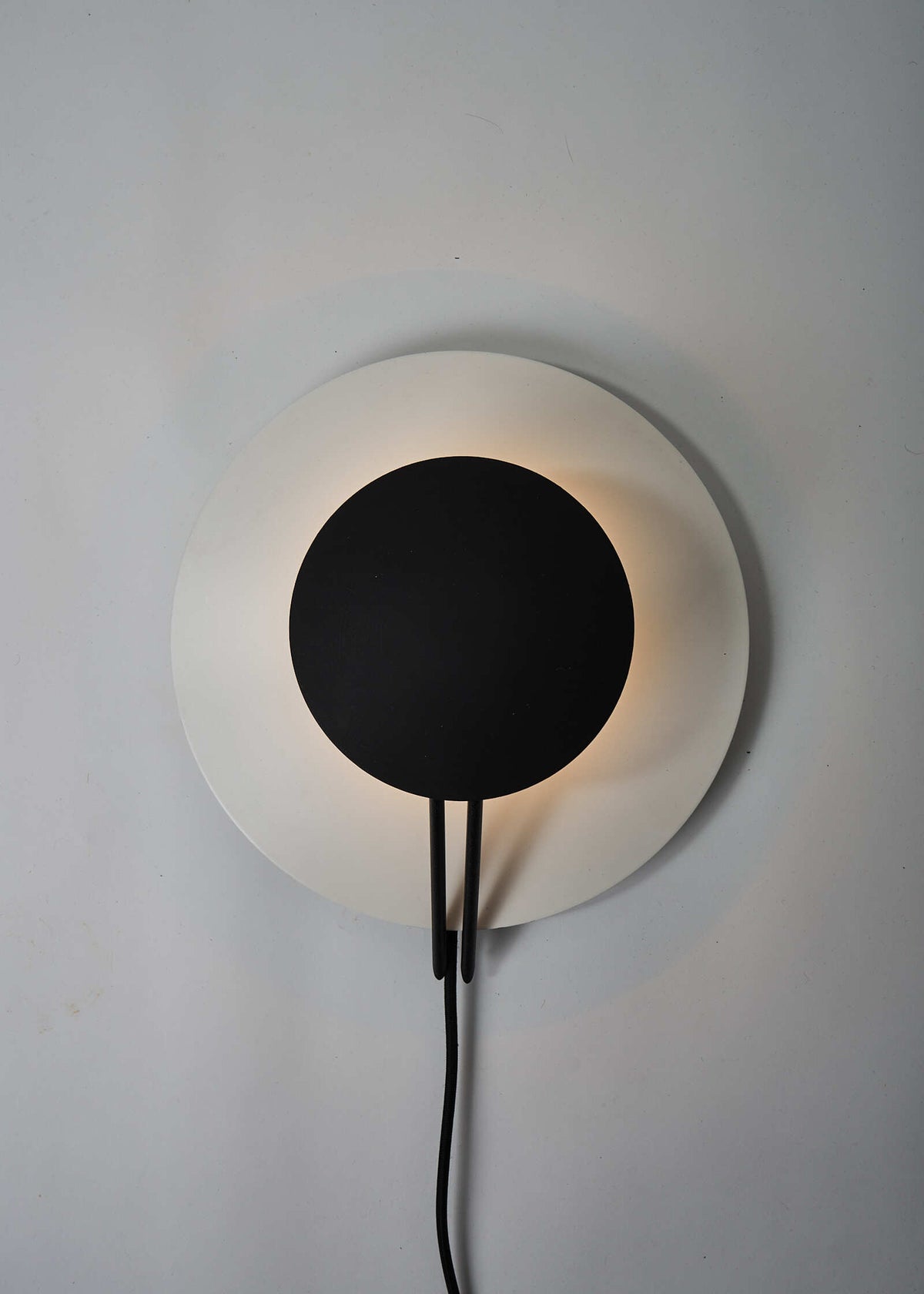 VEGA-sconce-lucianocesaro-trediluce-fullroom0262