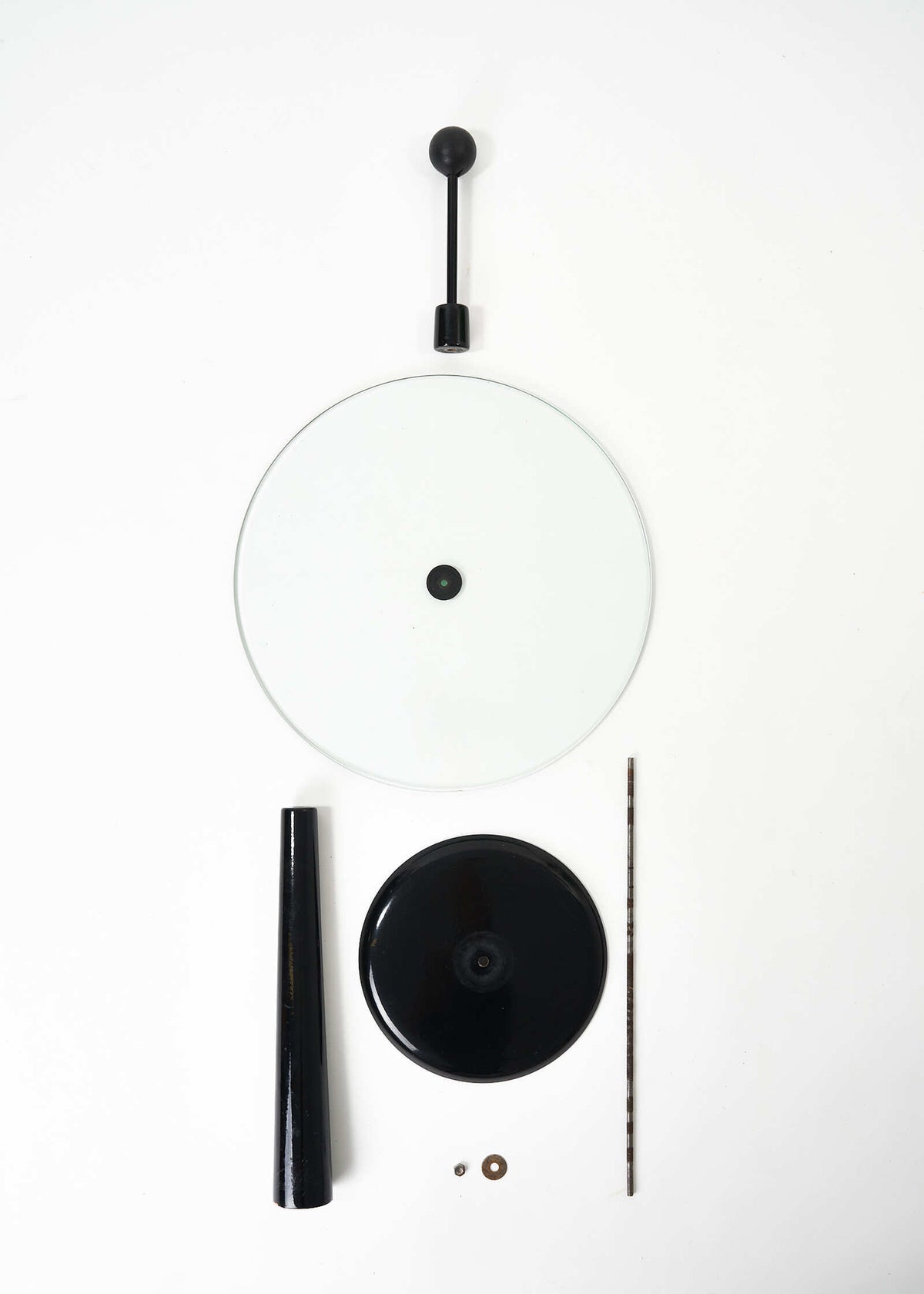 MEMPHIS-sidetable-italiandesign-fullroom2773