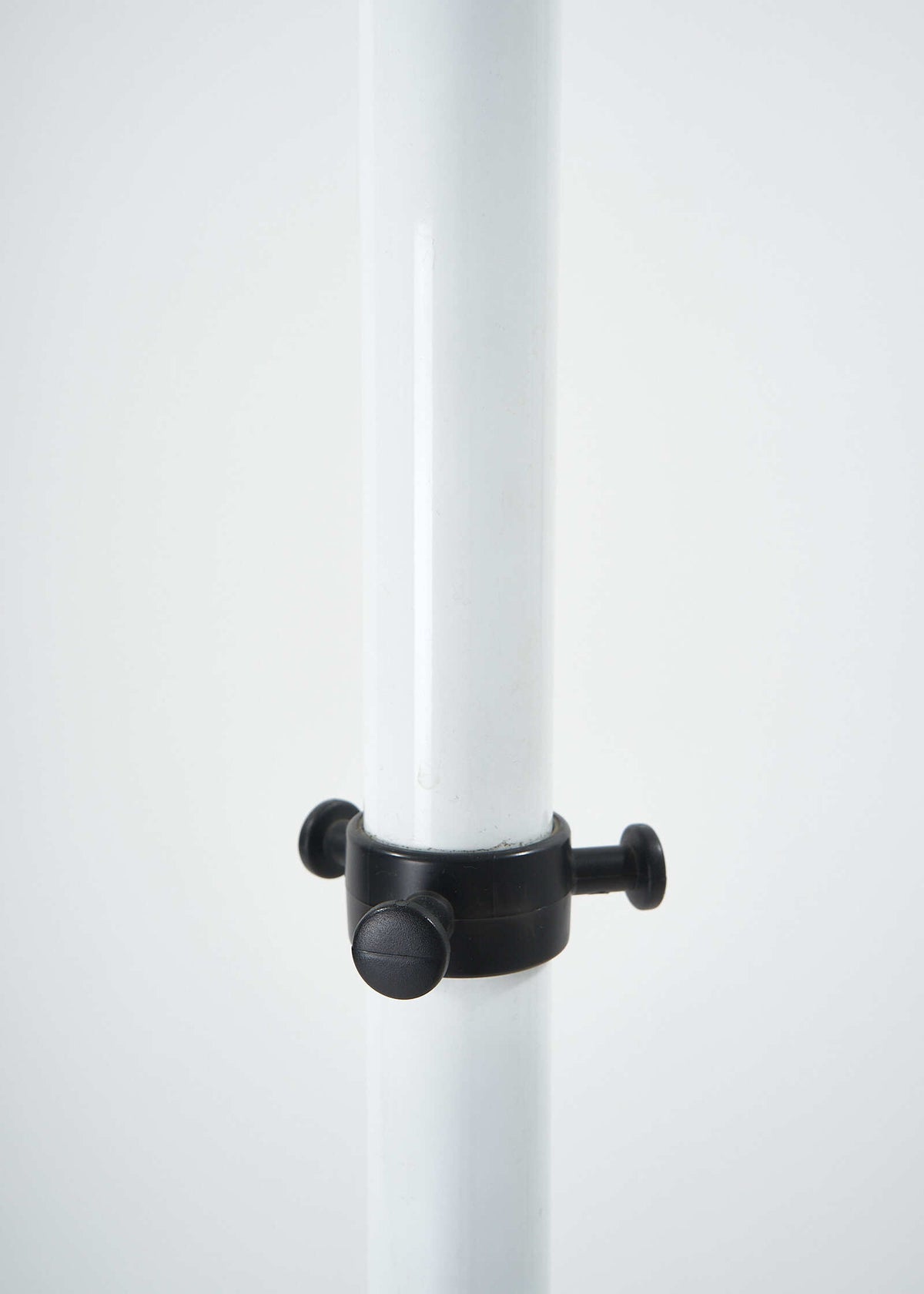 90s-Lightning-bolt-coatstand-FullRoom3023