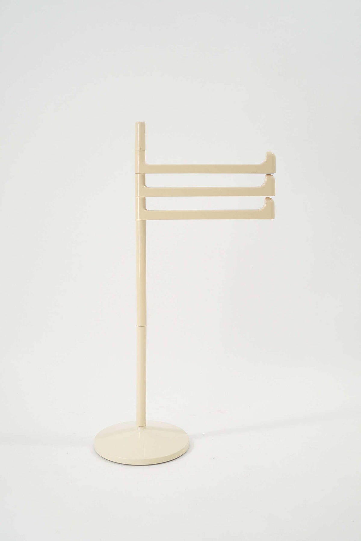 Gedy-Coatstand-Makio-Hasuike-FullRoom2500