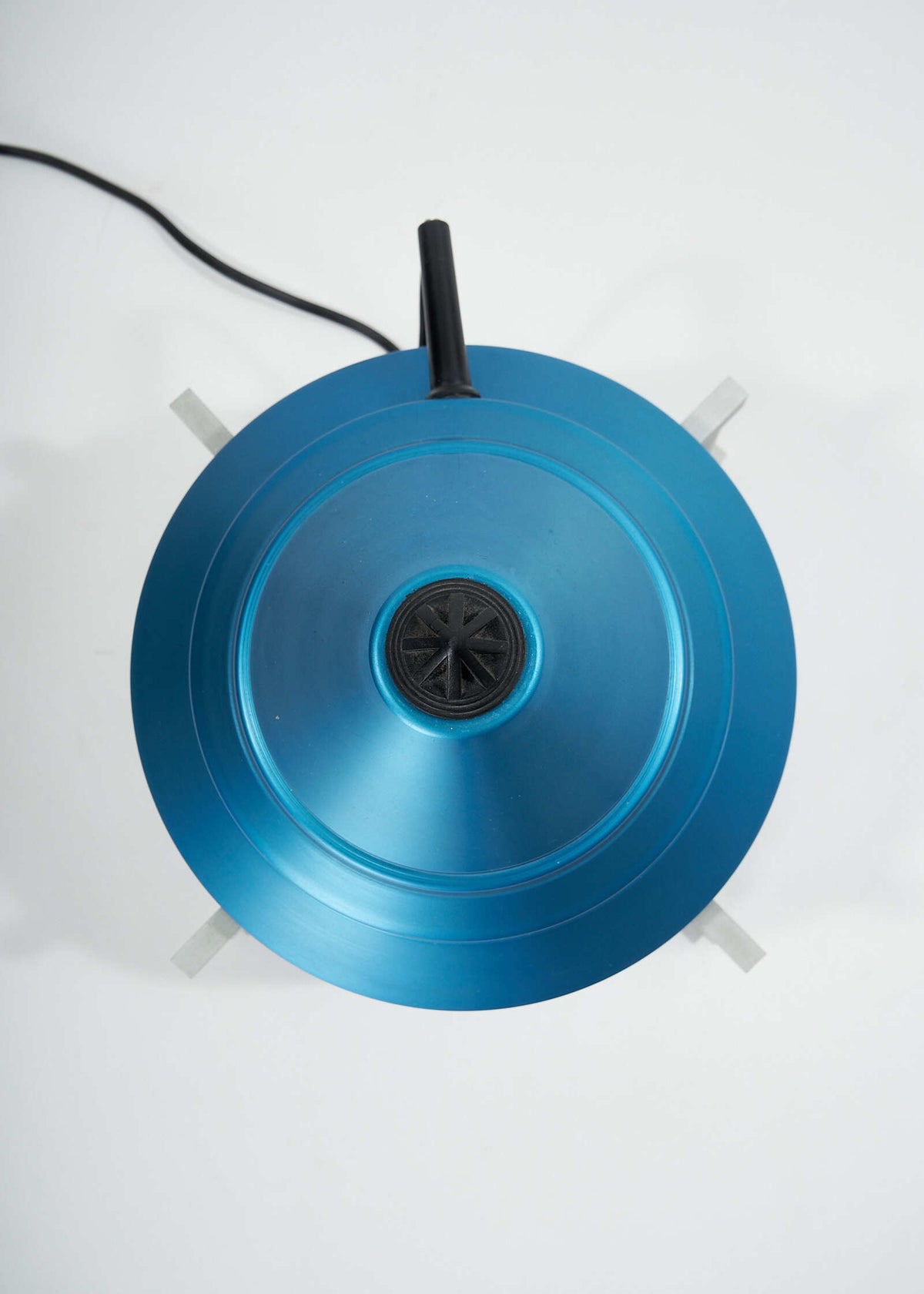 Zenith-Lamp-Meteore-Design-FullRoom0265