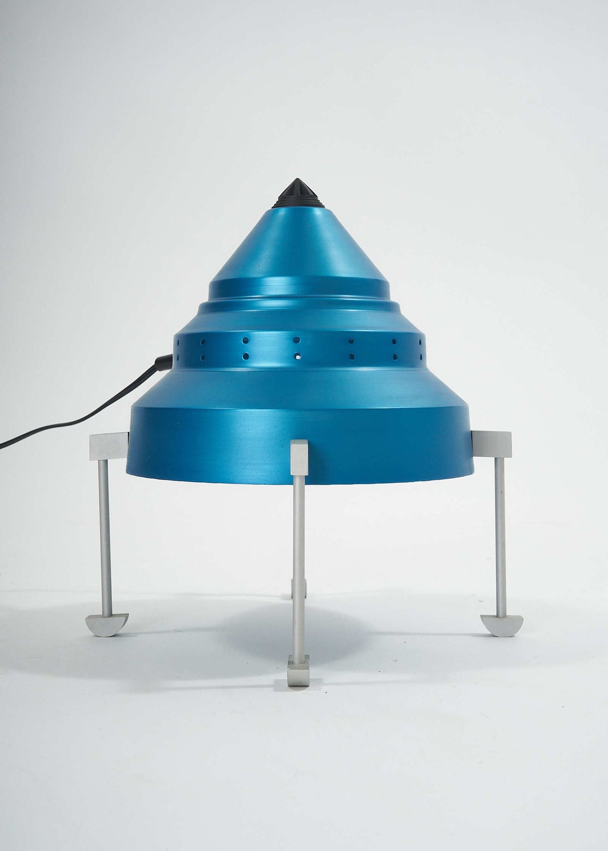 Zenith-Lamp-Meteore-Design-FullRoom0277