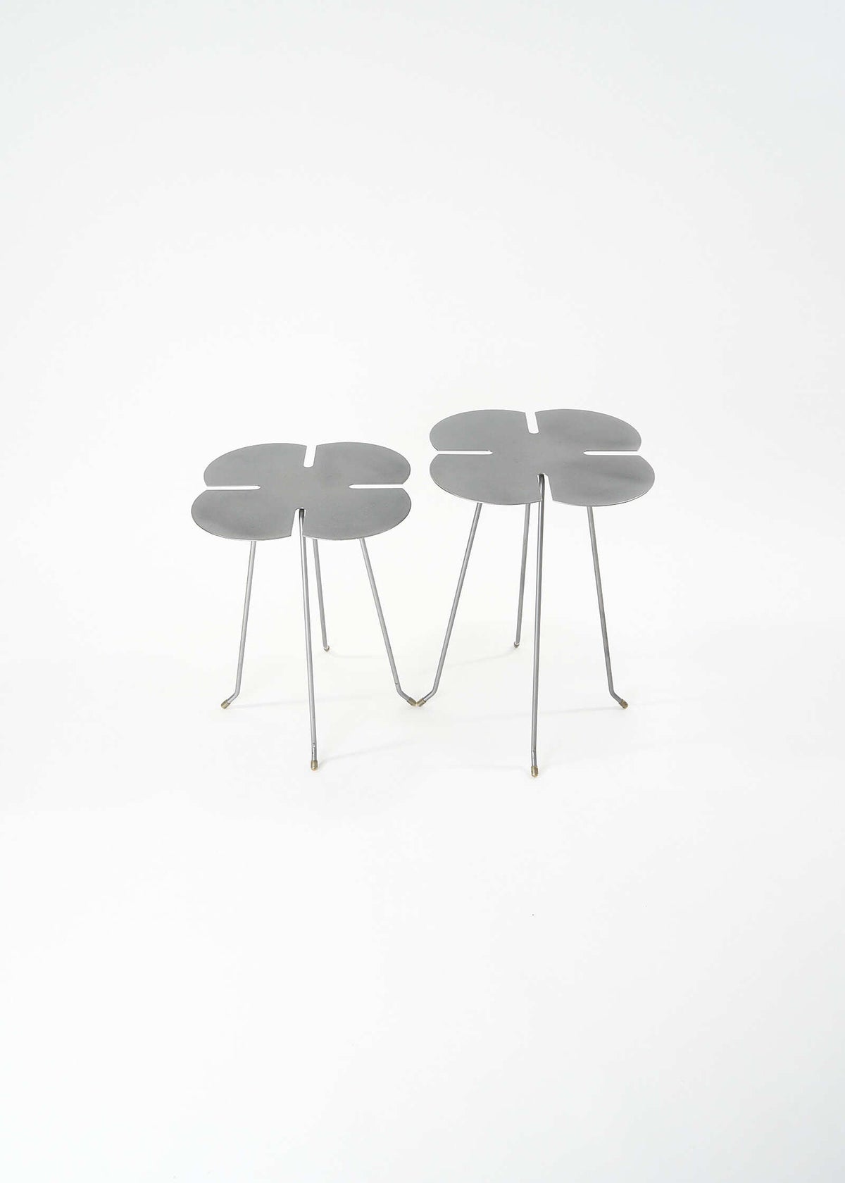 Clover-Leaf-Table-Vello-Hubel-FullRoom0291