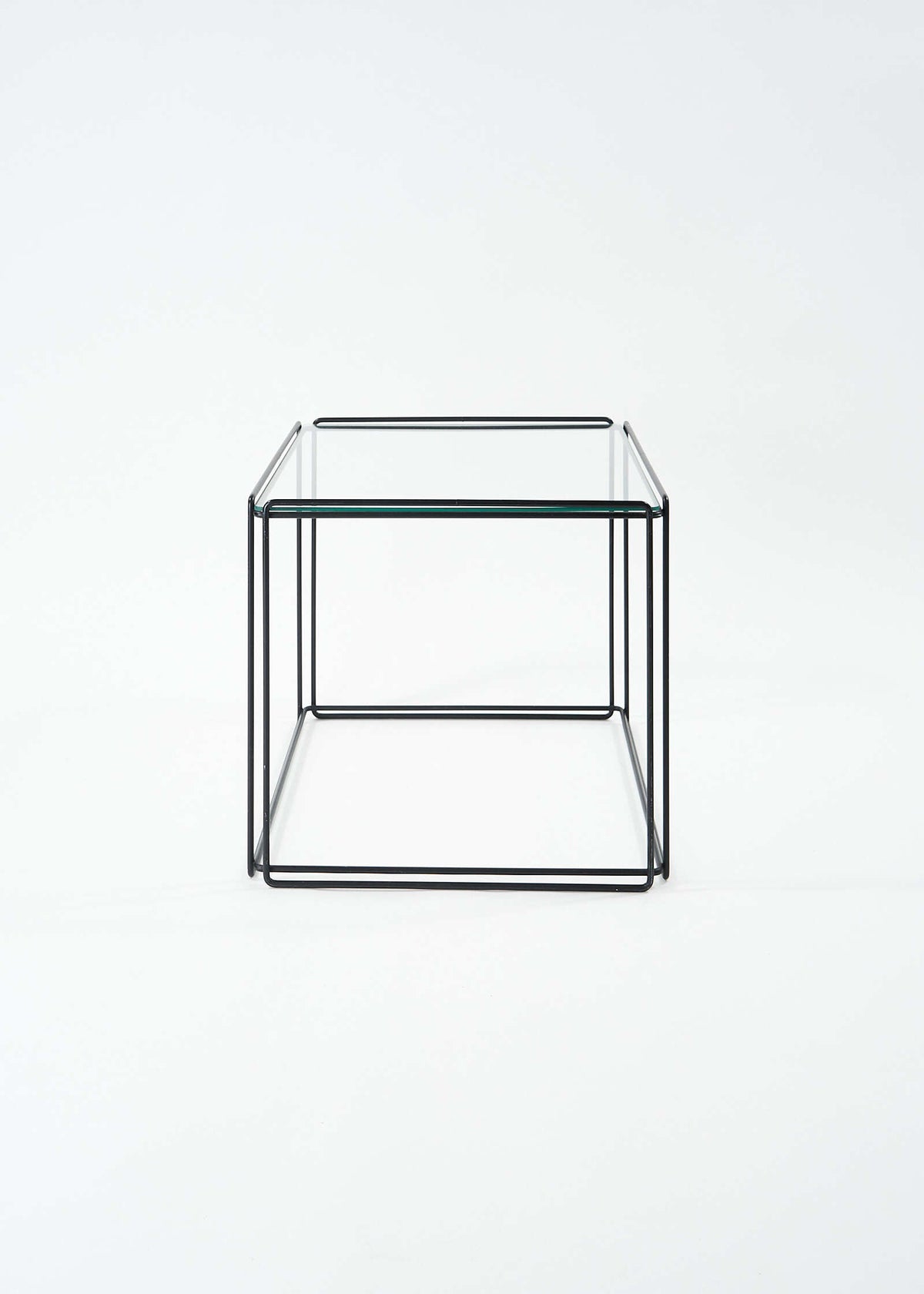 Isocele-Table-Max-Sauze-Atrow-FullRoom1939