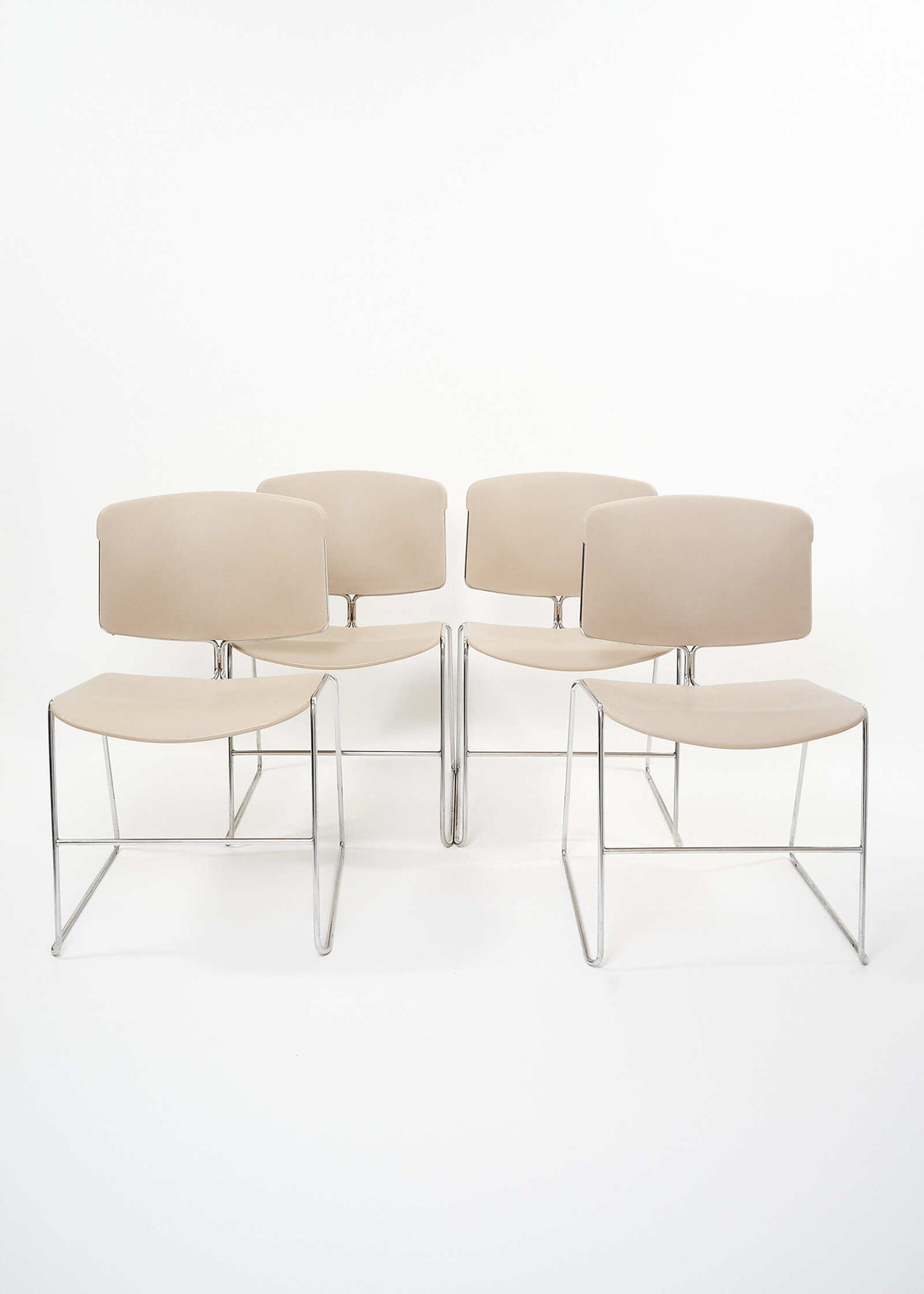 Max-Stacker-Chair-Steelcase-FullRoom3305