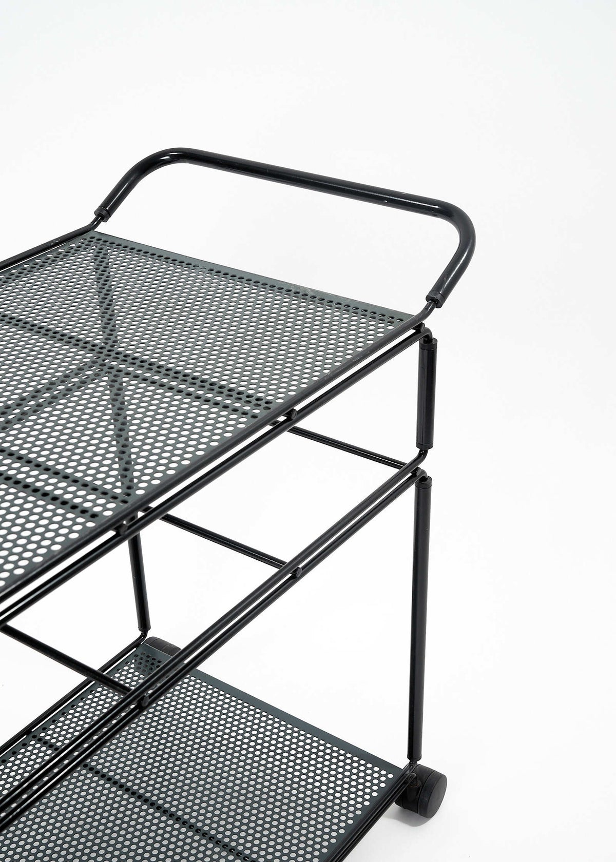 KRI-trolley-Niels-Gammelgaard-Ikea-FullRoom0608