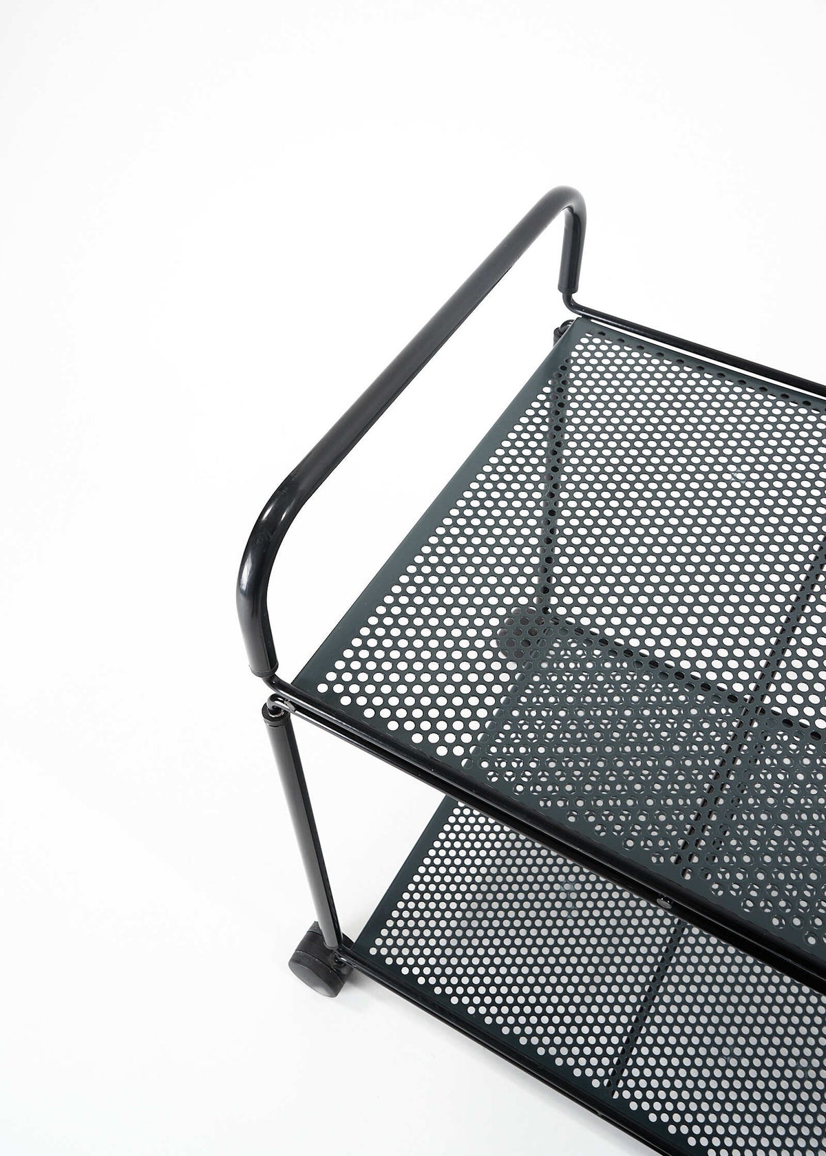 KRI-trolley-Niels-Gammelgaard-Ikea-FullRoom0650