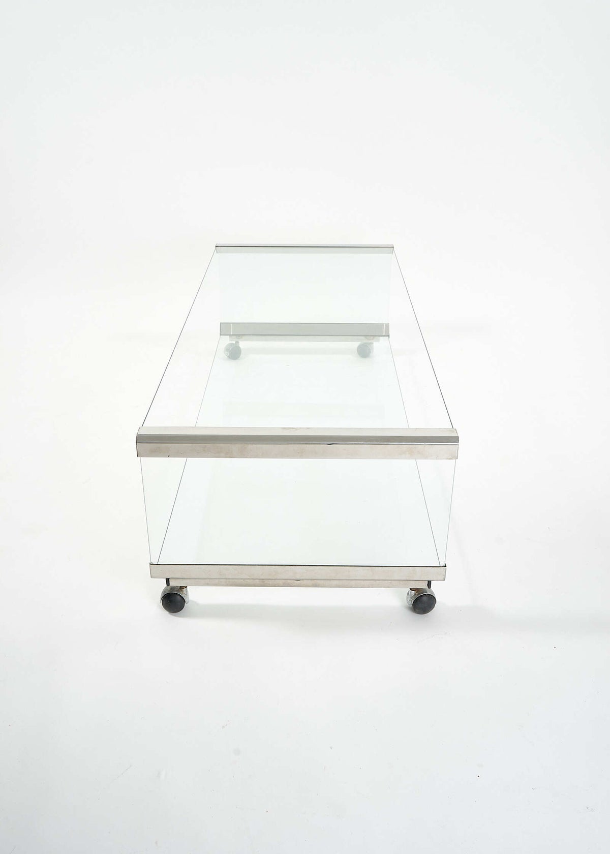George-Table-Pierangelo-Galloti-&Radice-FullRoom1413