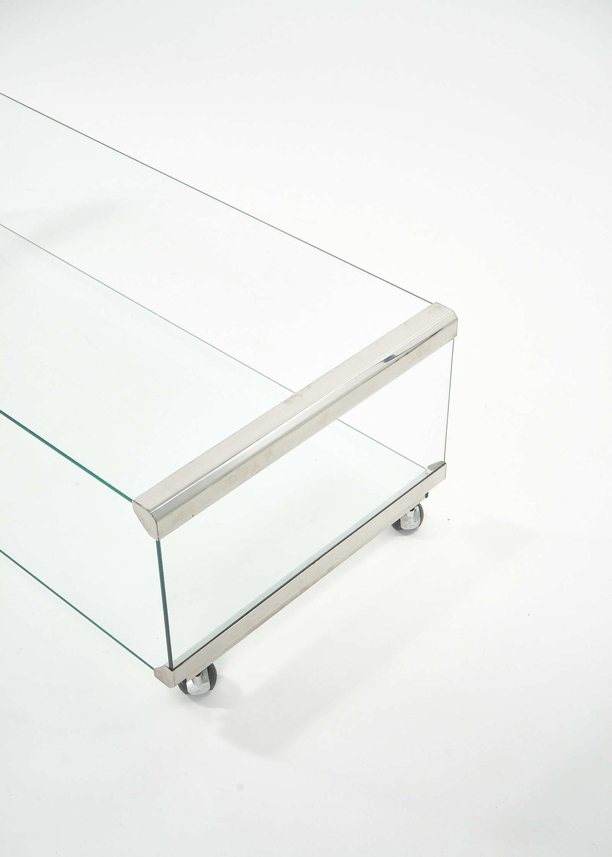 George-Table-Pierangelo-Galloti-&Radice-FullRoom1951