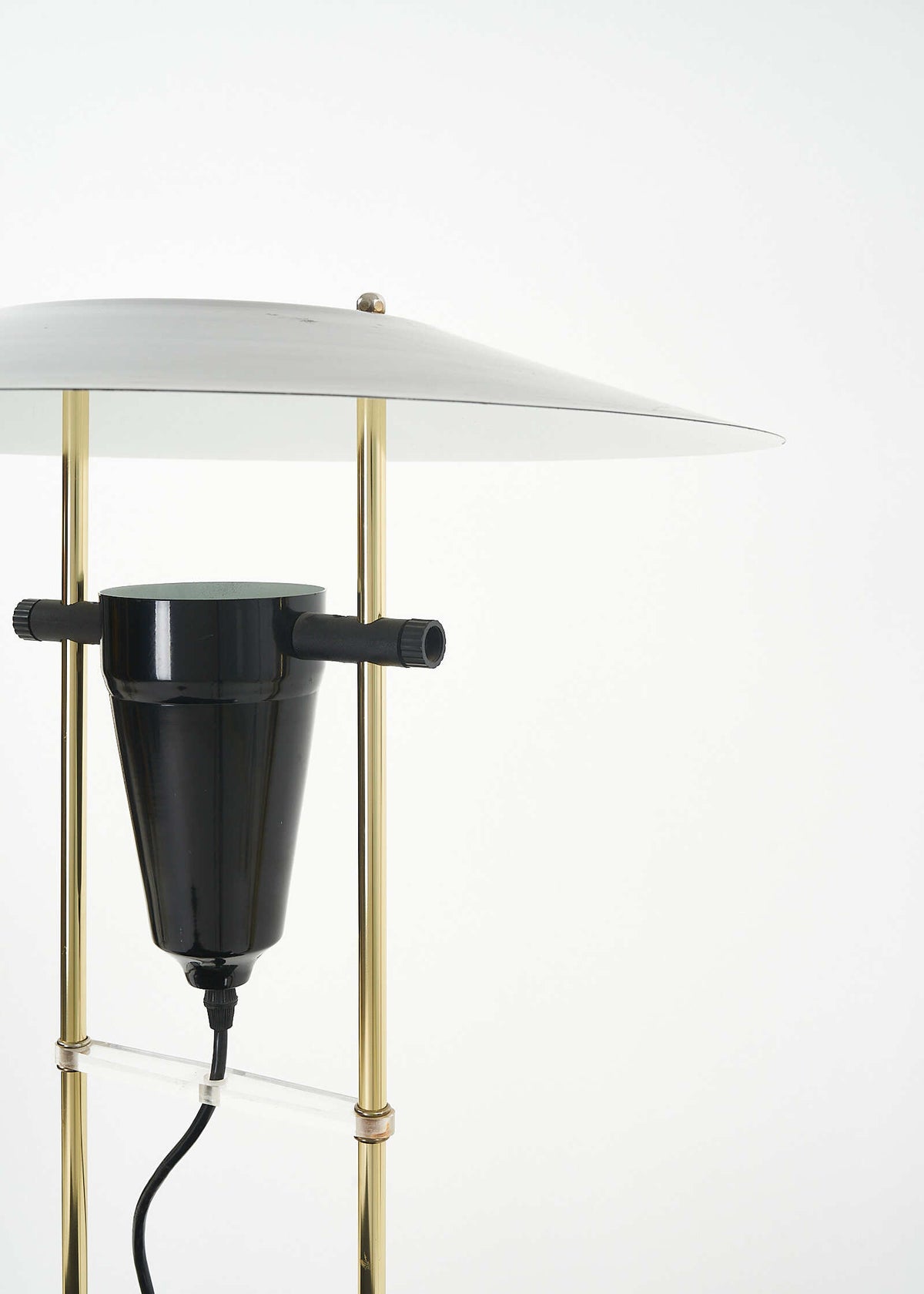 Bauhaus-Side-Table-FullRoom2116