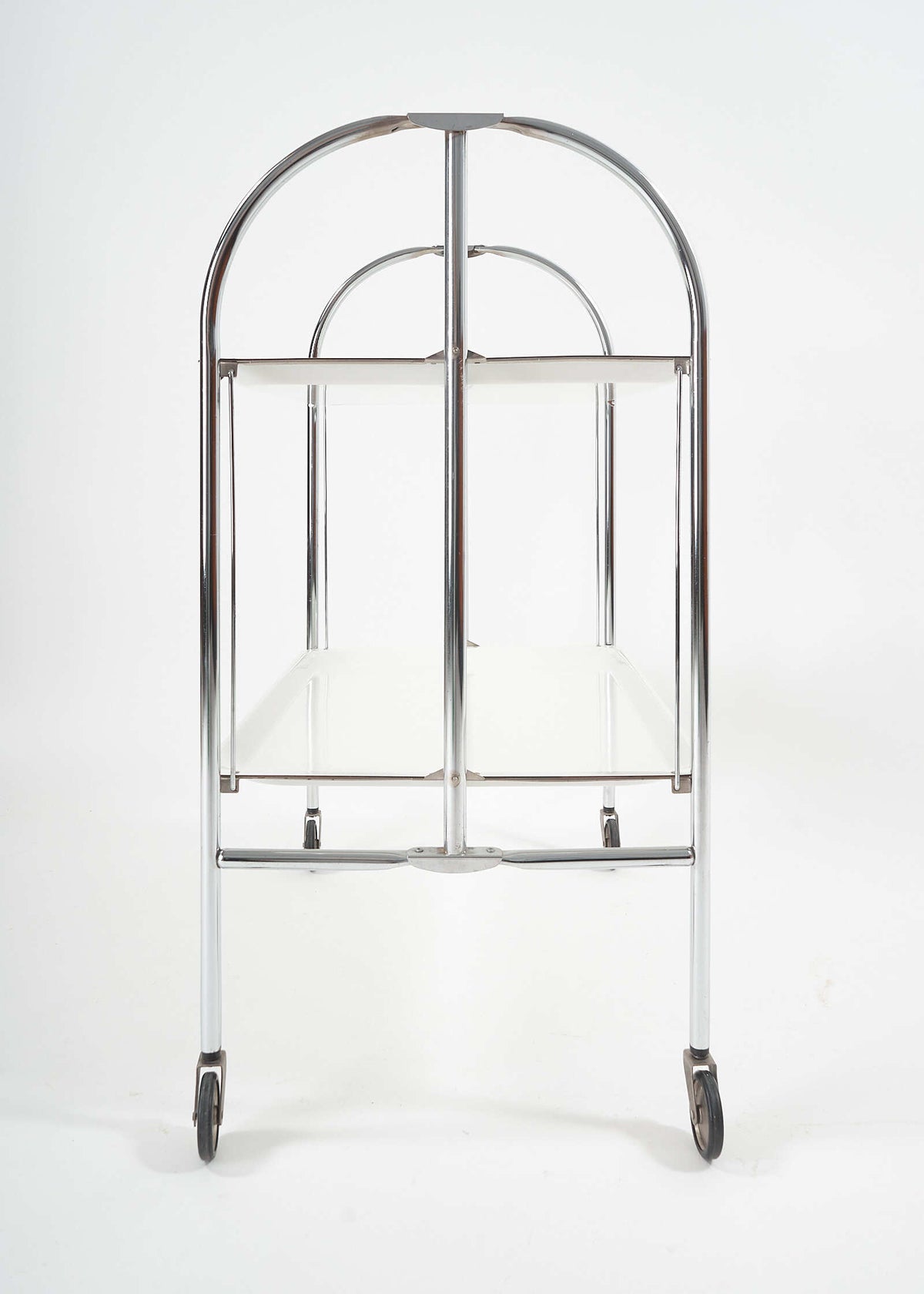 Bremshey-rolling-cart-full-room0295 1