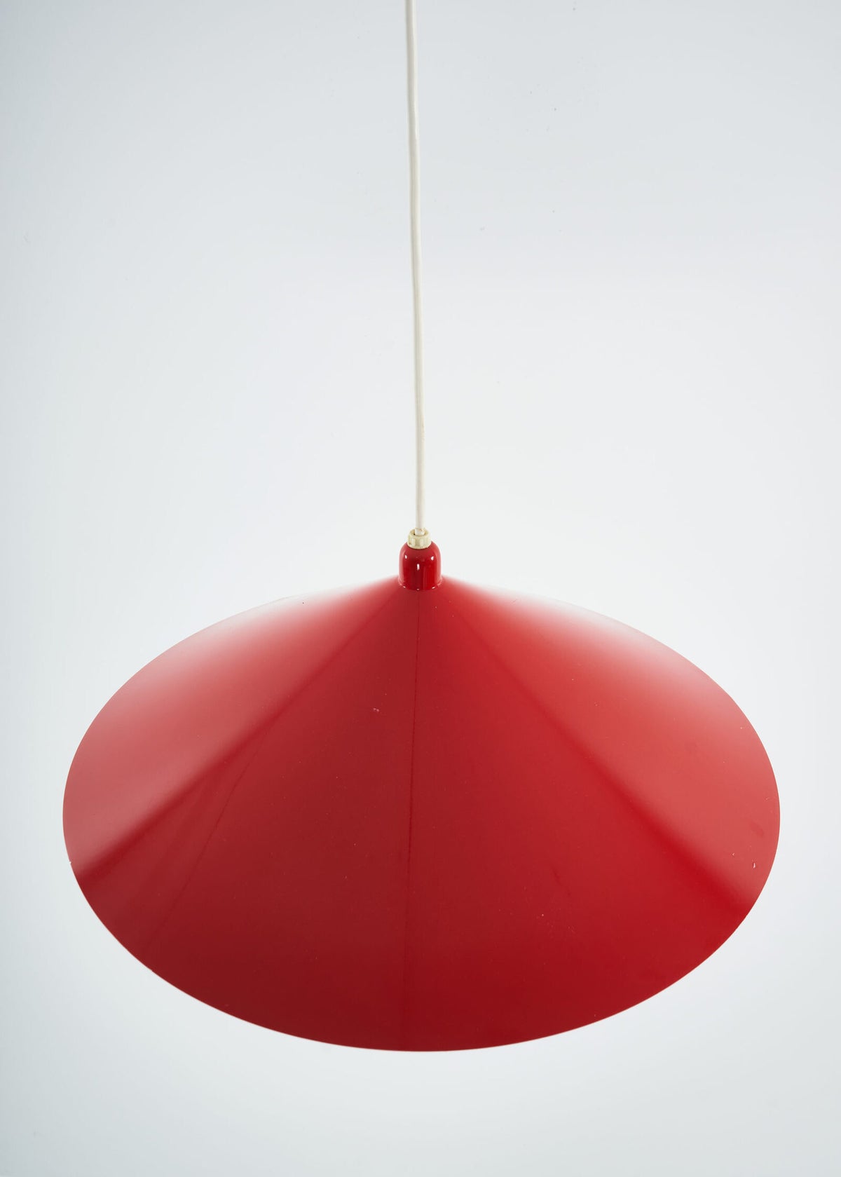 Red-Ikea-Lyskaer-Pendant-FullRoom2973 1