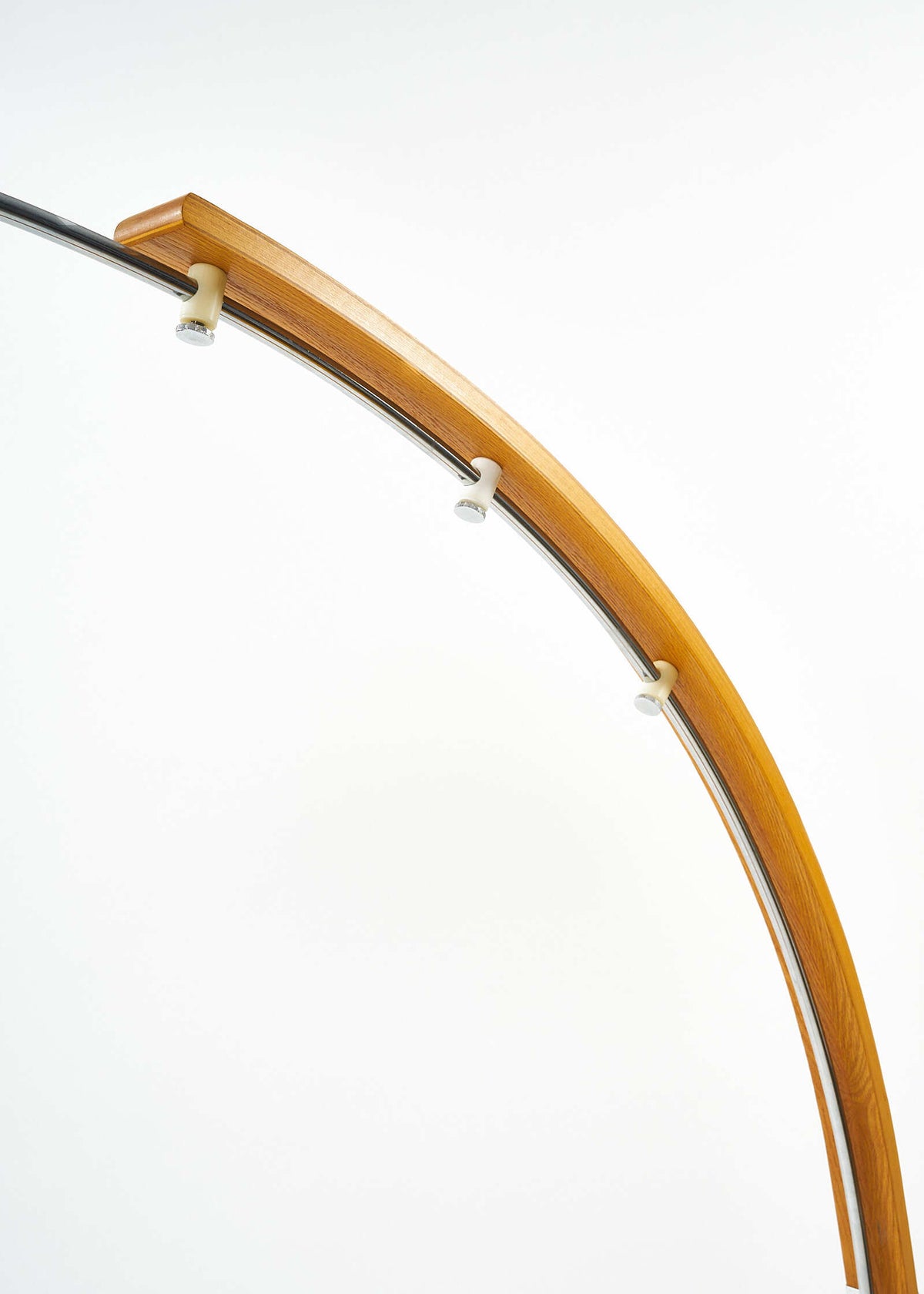 Galaxi-Arch-lamp-vintage-FullRoom2133
