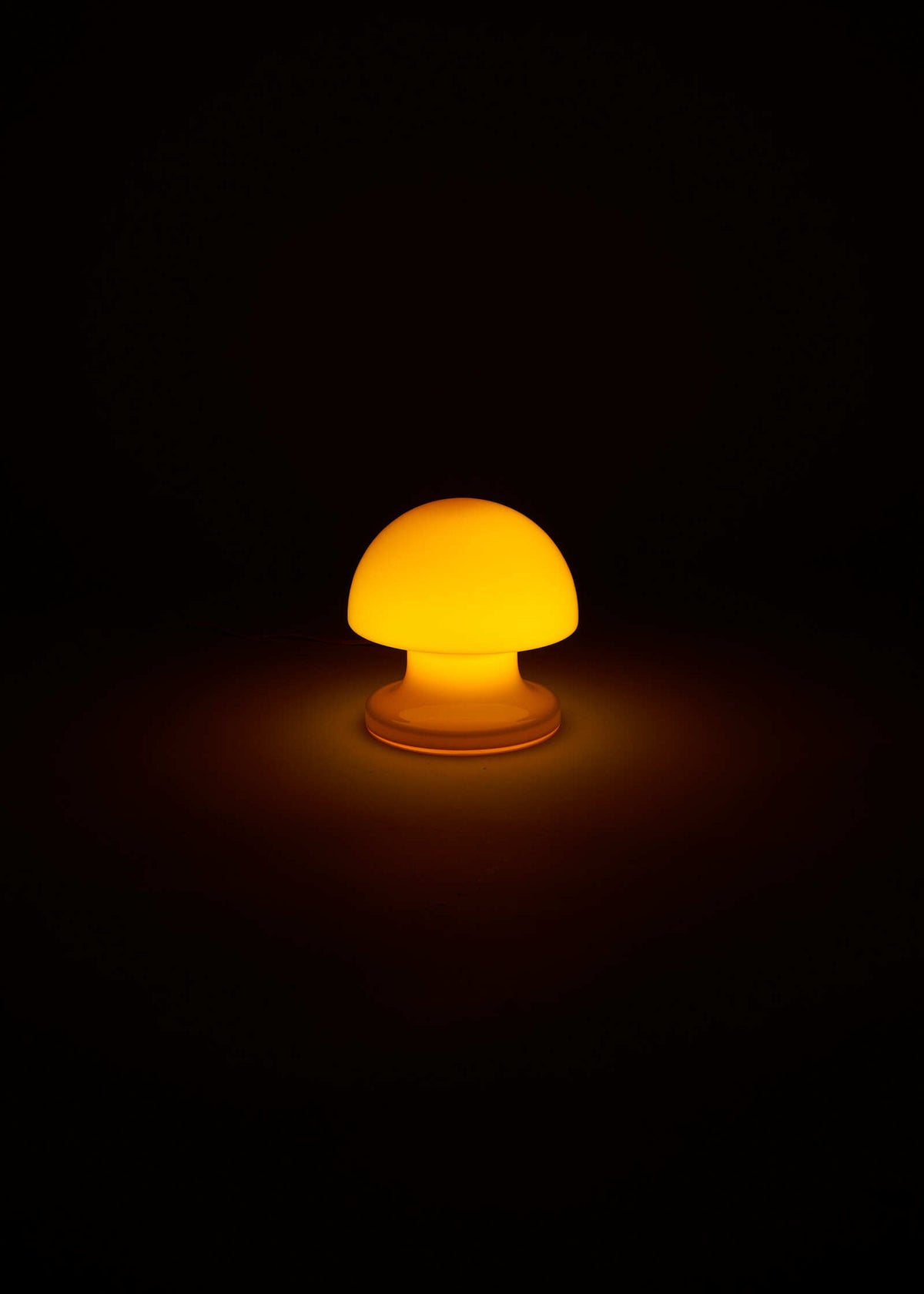 Base-Murano-Lamp-FullRoom1222