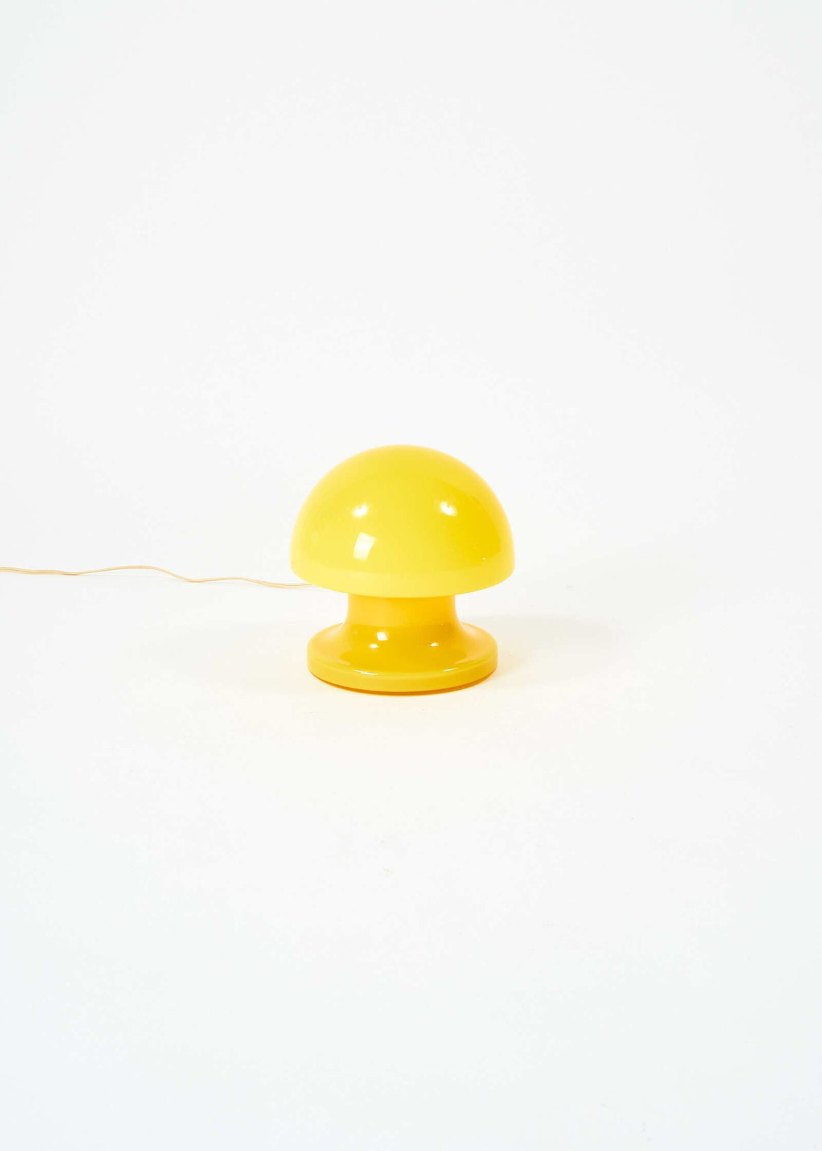 Base-Murano-Lamp-FullRoom1230