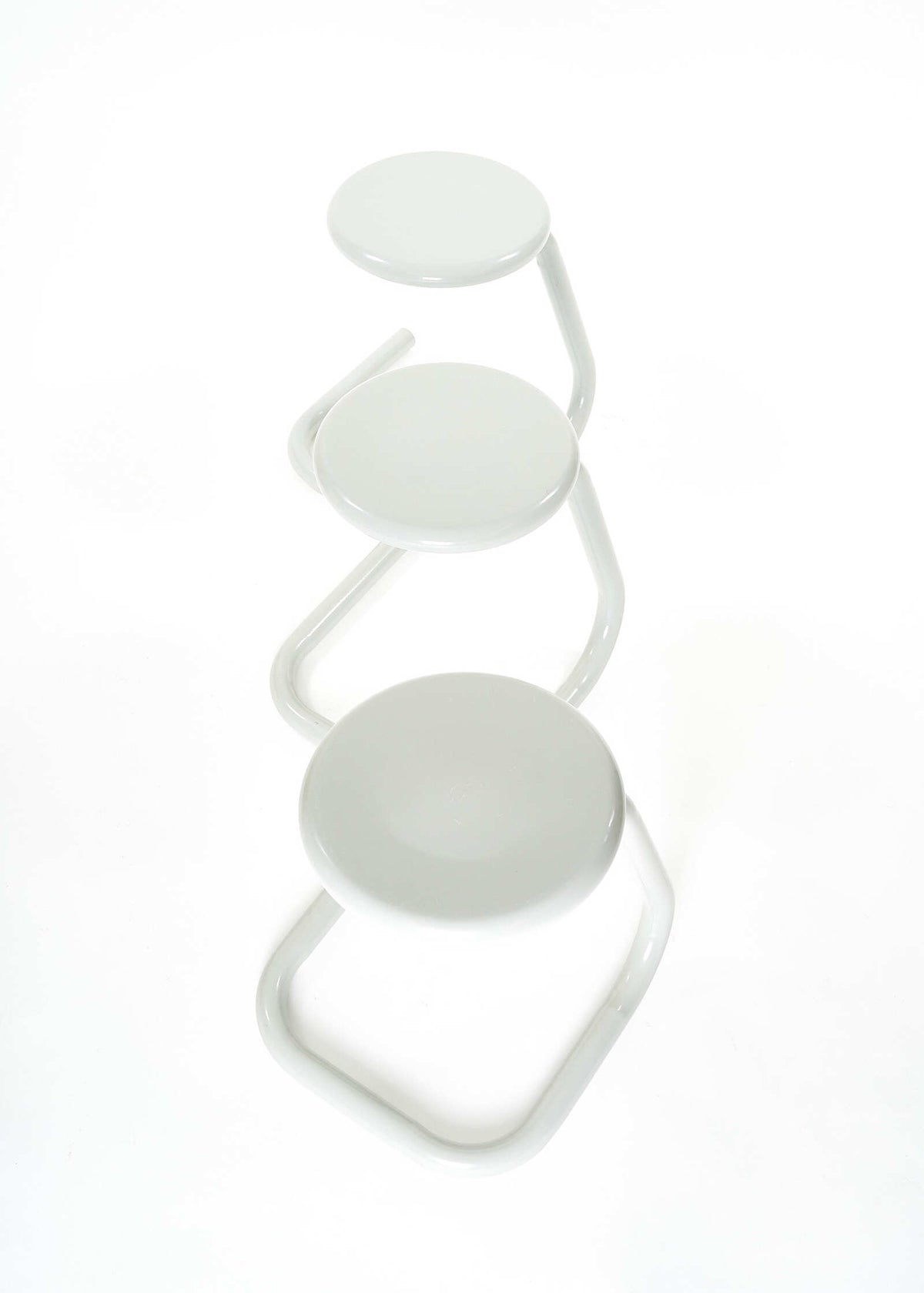 Trio-Paperclip-Stools-Kinetics-Gray-Fullroom1334