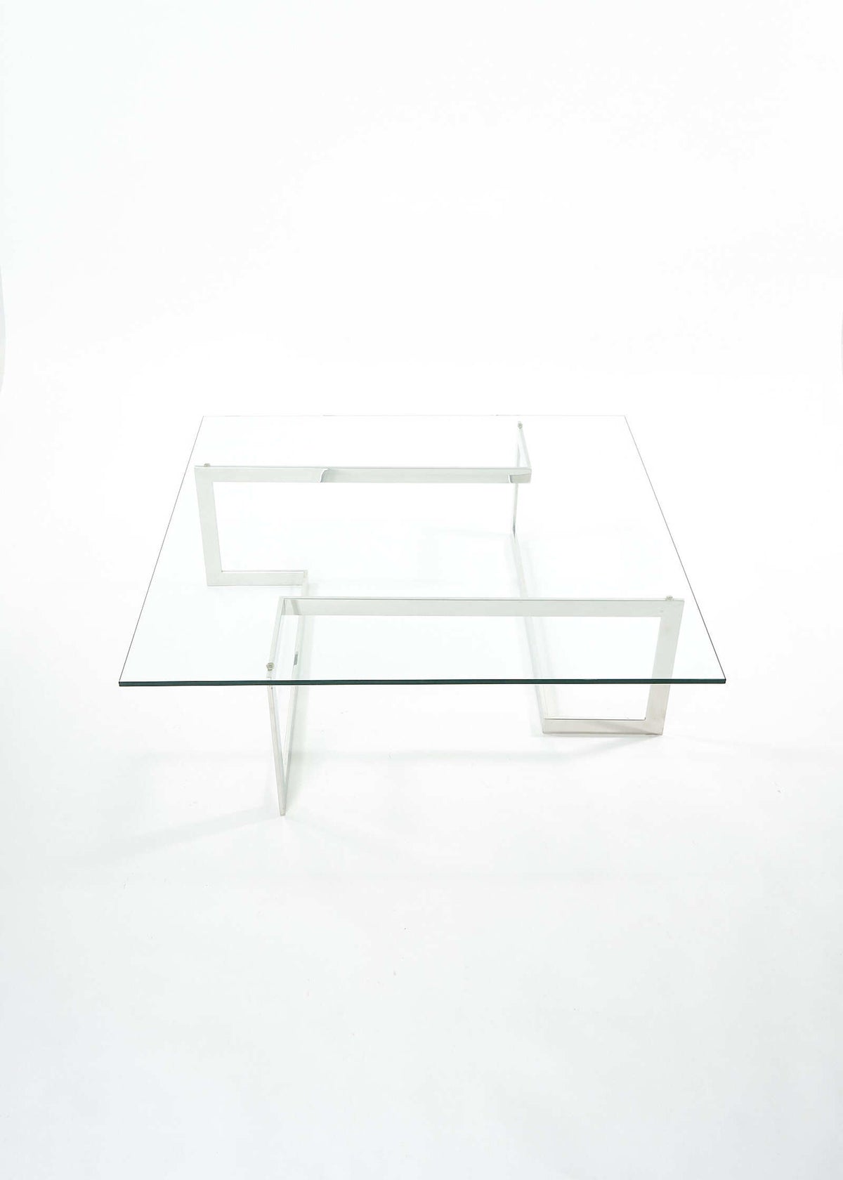 MC-Esher-RocheBobois-Vintage-Table-FullRoom0014