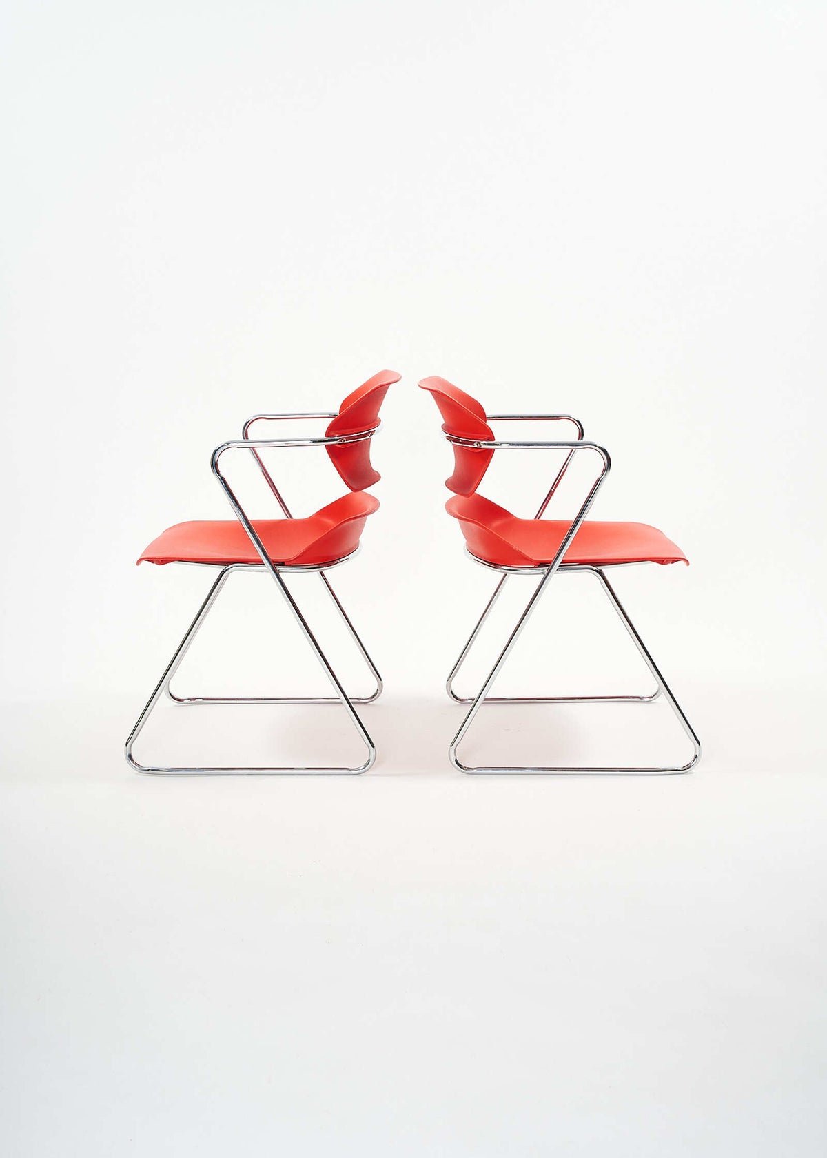 Acton-Stacker-Hugh-Acton-Chair-Vintage-FullRoom4877