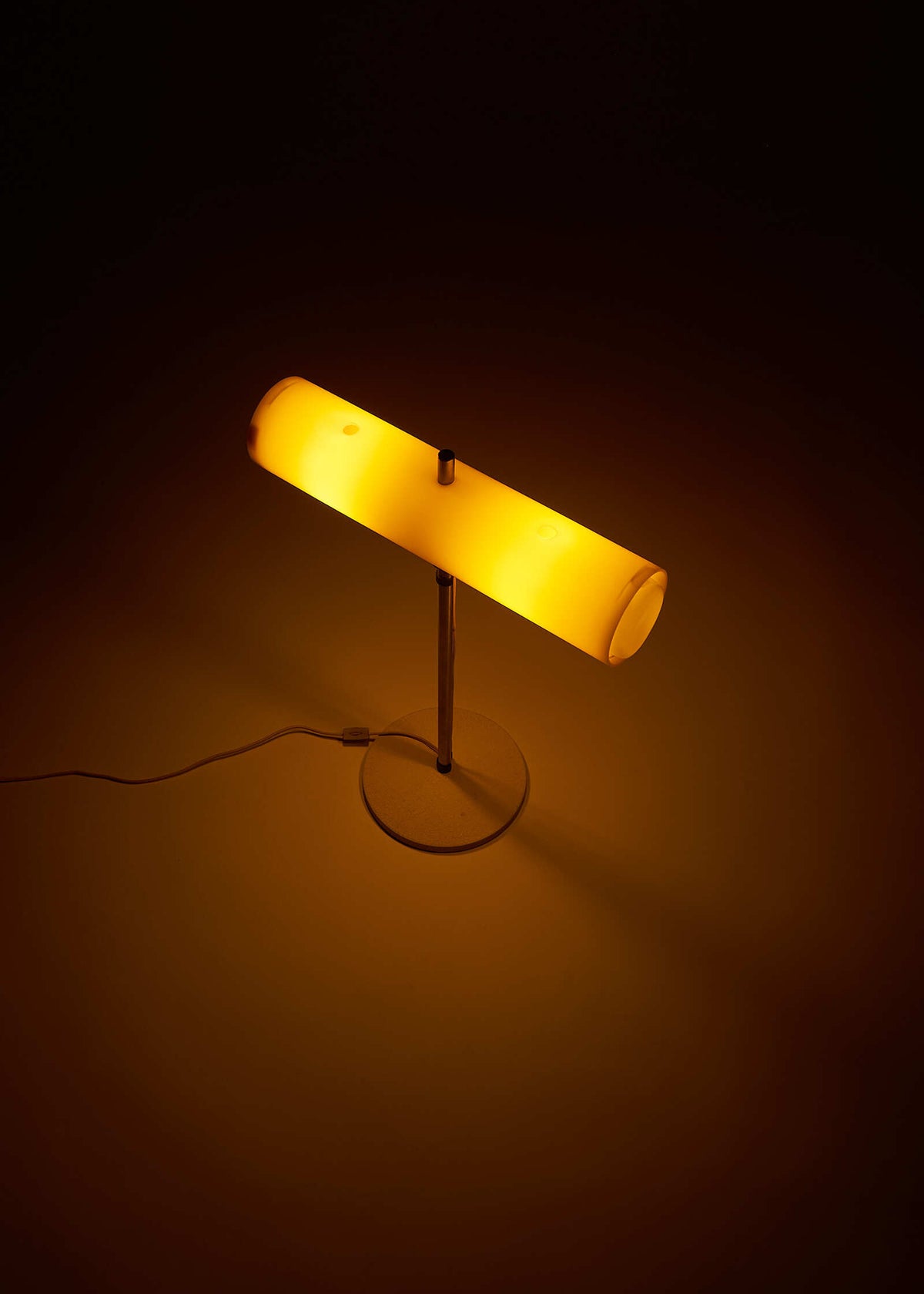 Galaxi-Lighting-Plexi-Lamp-FullRoom0214
