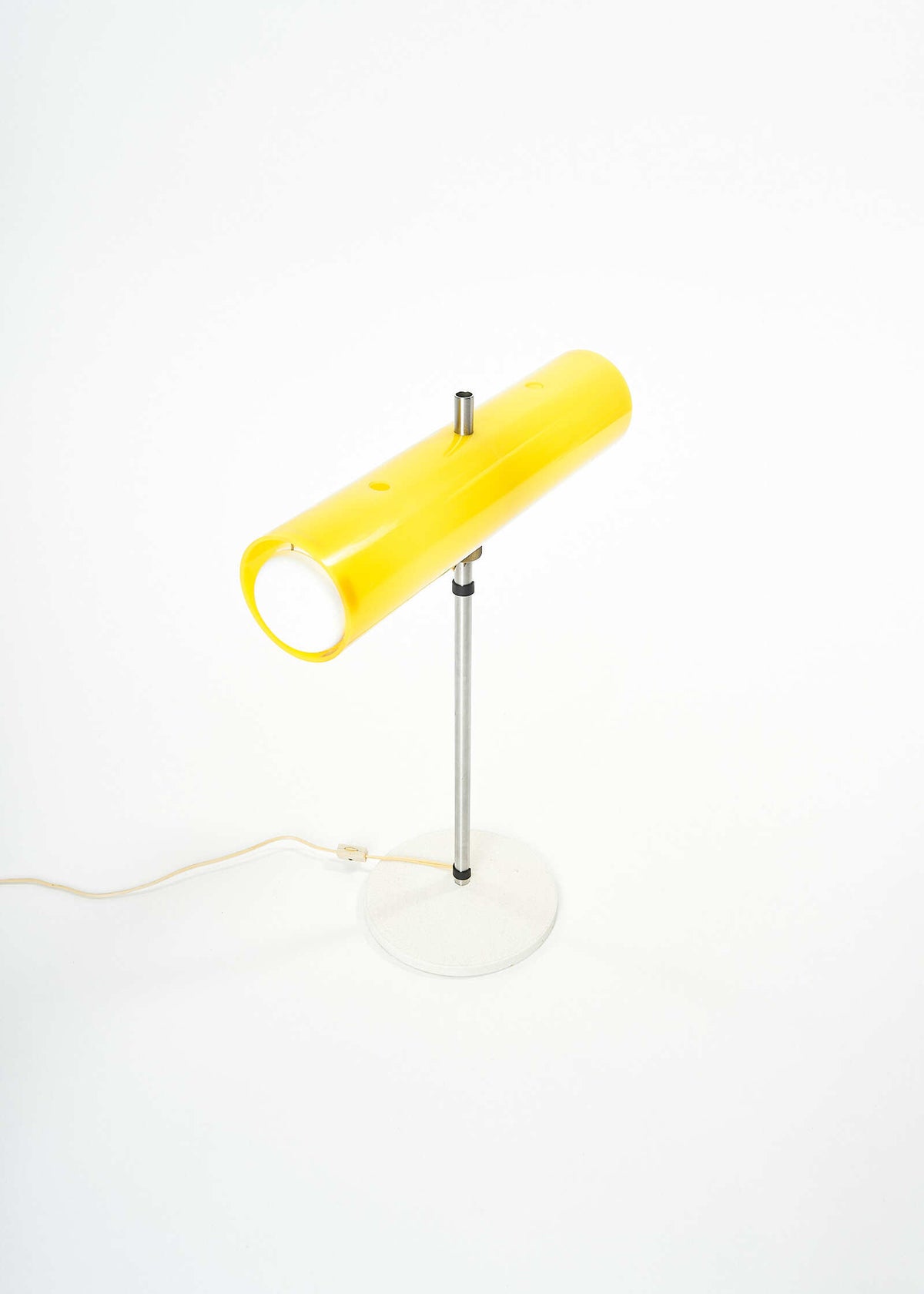 Galaxi-Lighting-Plexi-Lamp-FullRoom9942
