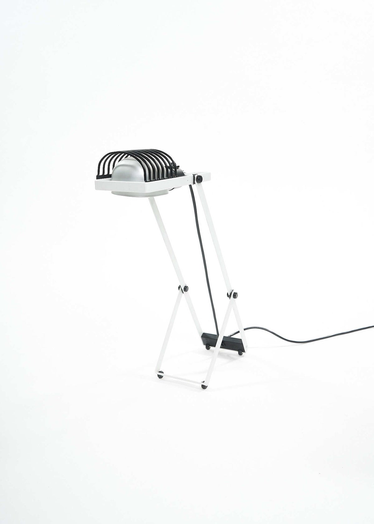 Sintesi-Artemide-Ernesto-Gismondi-FullRoom0293