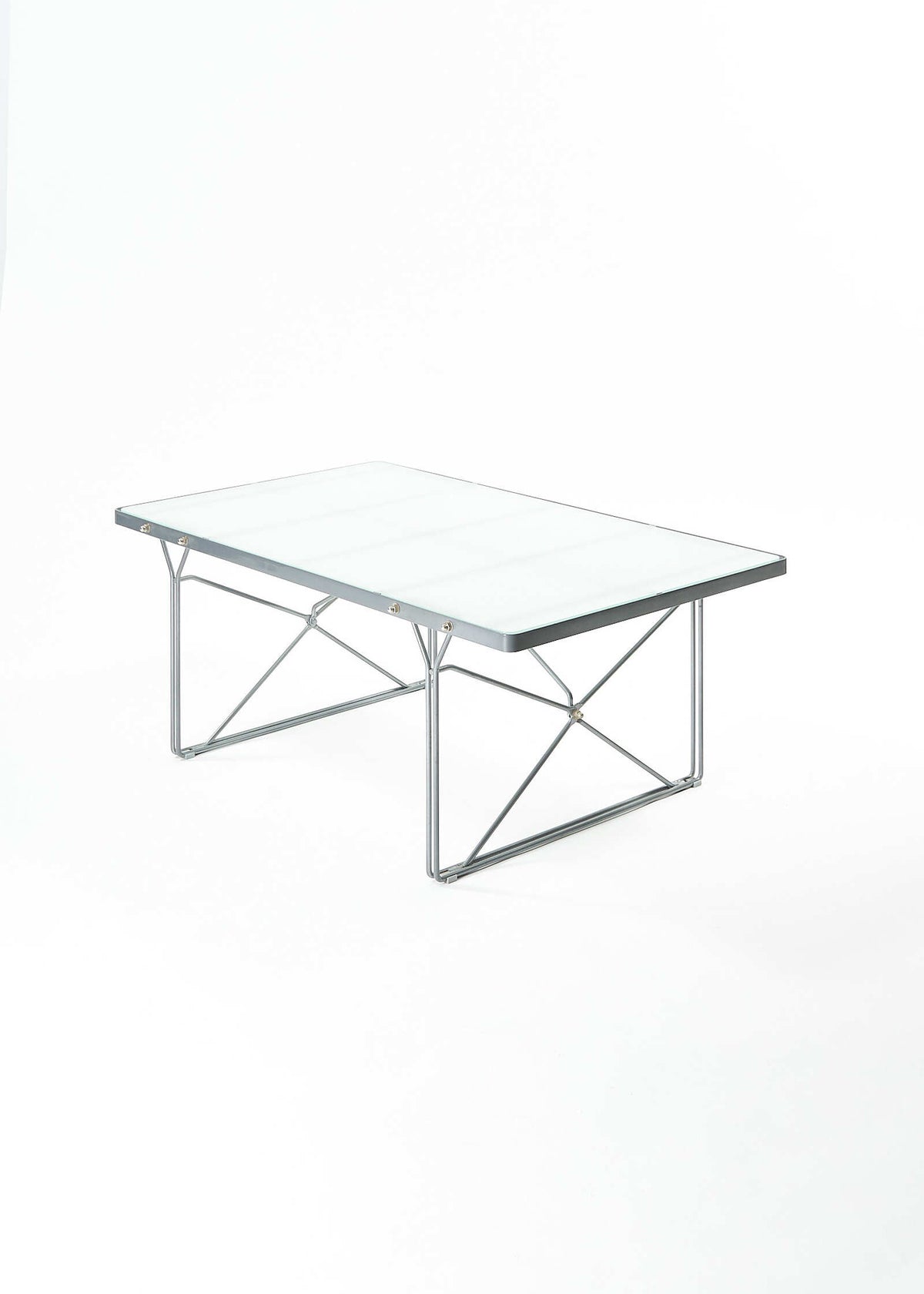4×5-Moment-Low-Table-Niels-Gammelgaard-IKEA-FullRoom0524