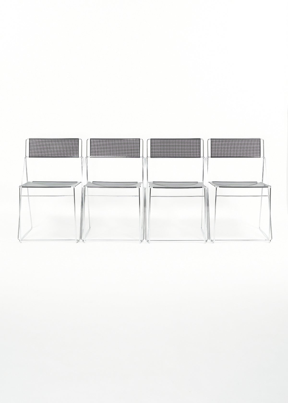 XLine-Niels-Jorgen-Haugesen-Hay-FullRoom1833