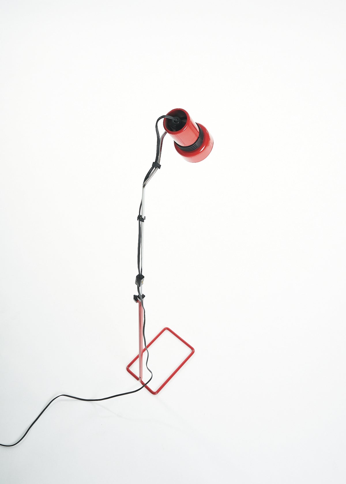 Nordlux-Floor-Lamp-MCM-Vintage-FullRoom2342