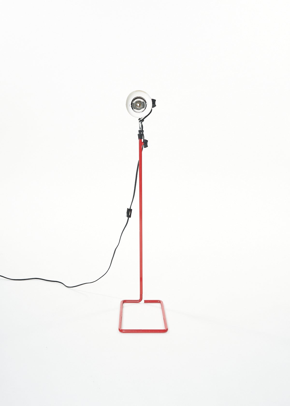 Nordlux-Floor-Lamp-MCM-Vintage-FullRoom3646