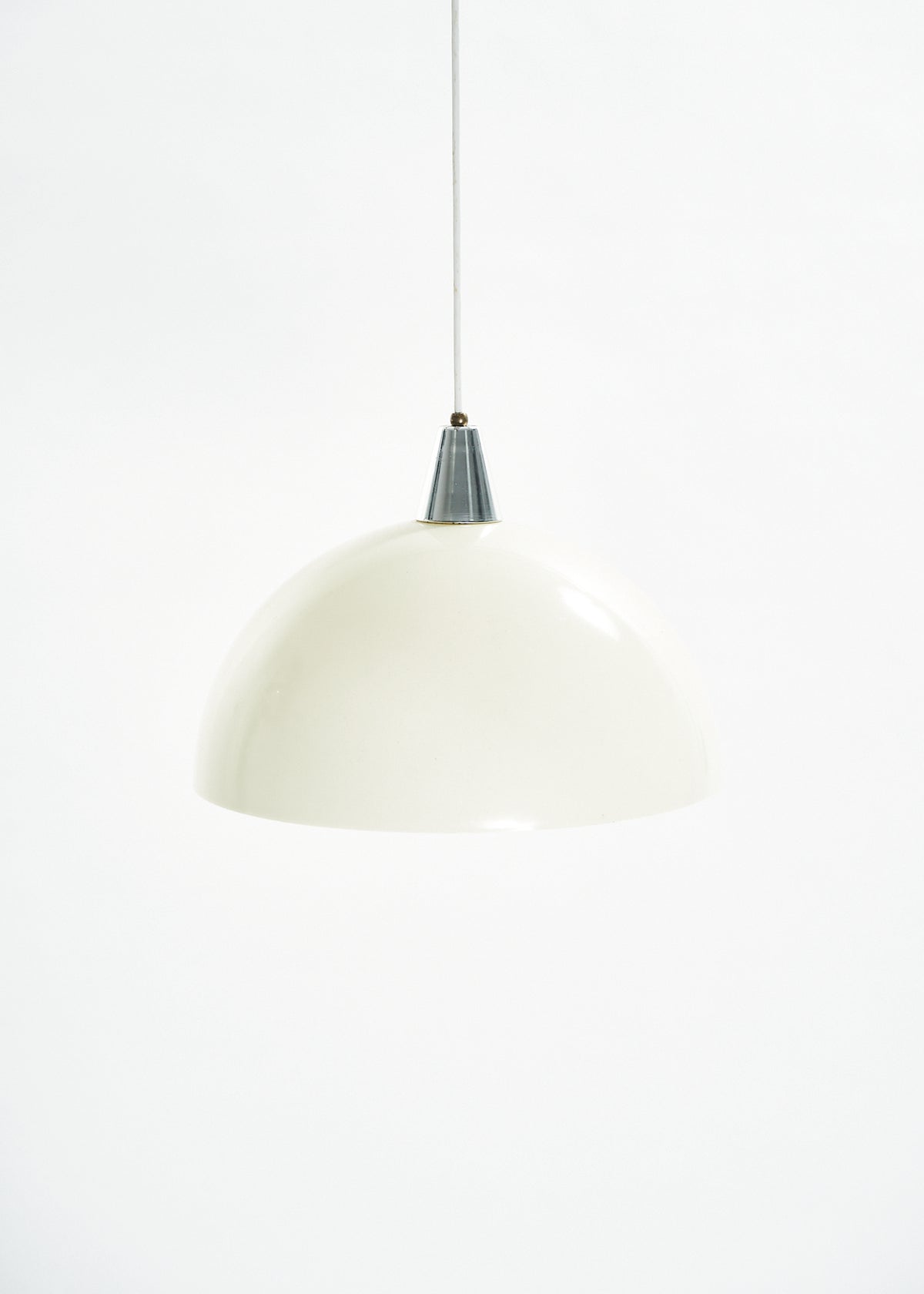 MCM-Pendant-Acrylic-FlowerPot-FullRoom0823 2