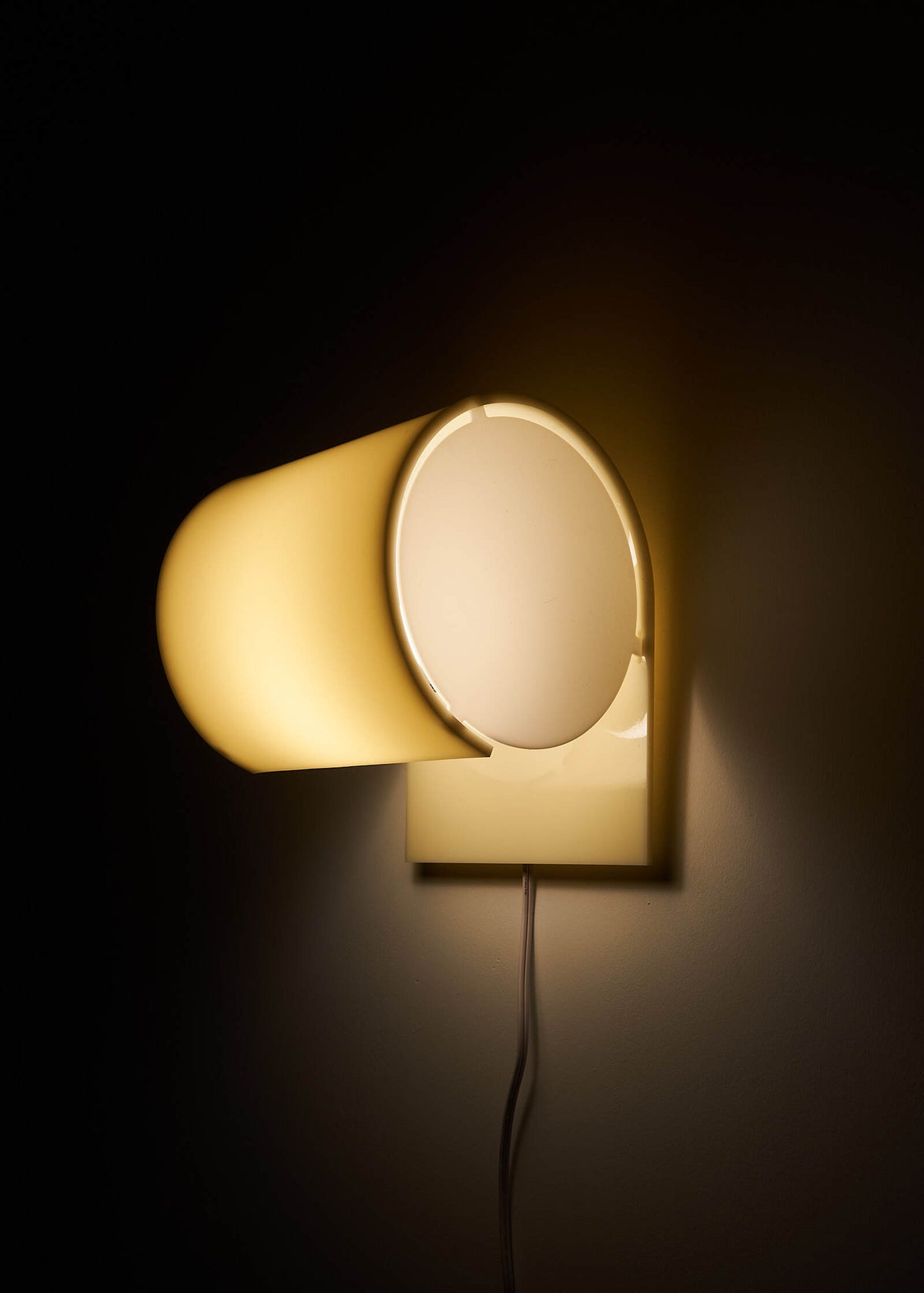 GloUp-Collection-Lamp-Reedition-FullRoom0639