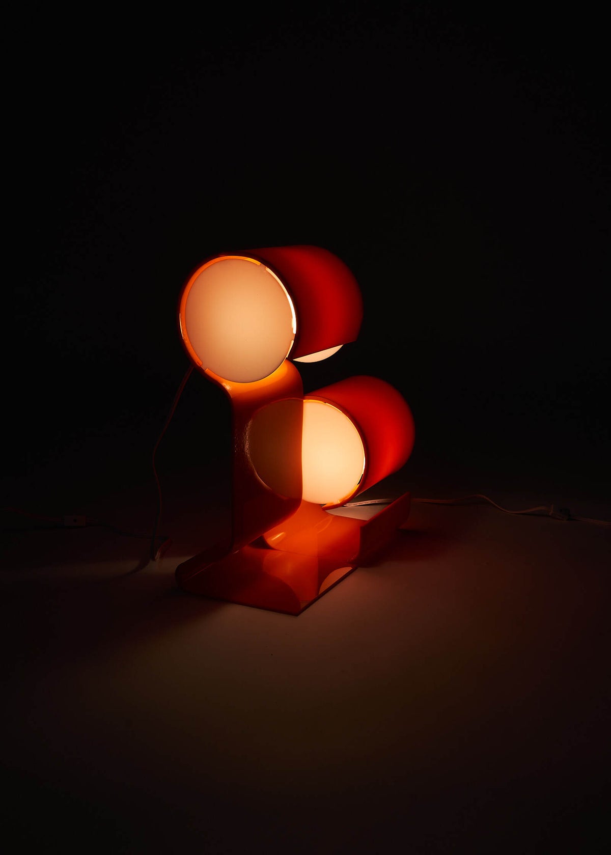 GloUp-Collection-Lamp-Reedition-FullRoom1846