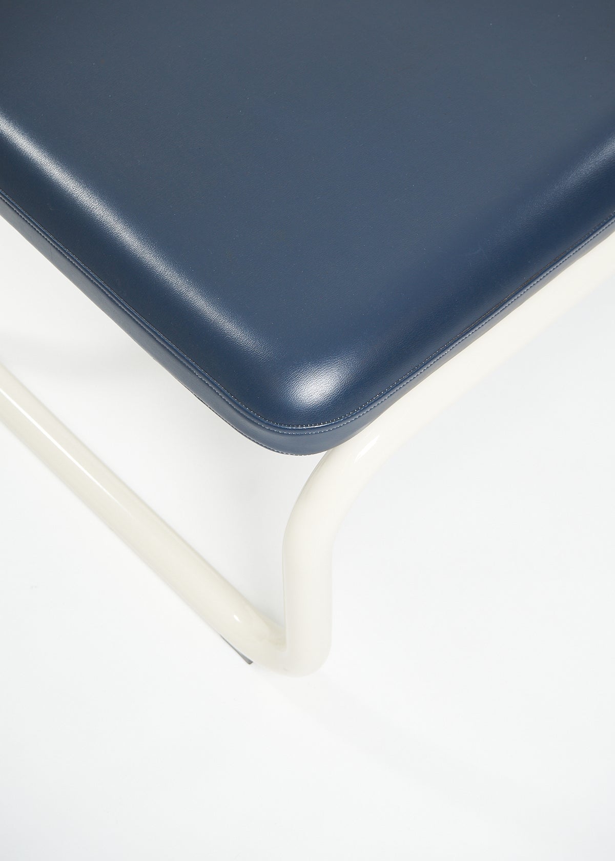 Banc double CUSTOM par Jeffery Robert Fear pour Kinetics
