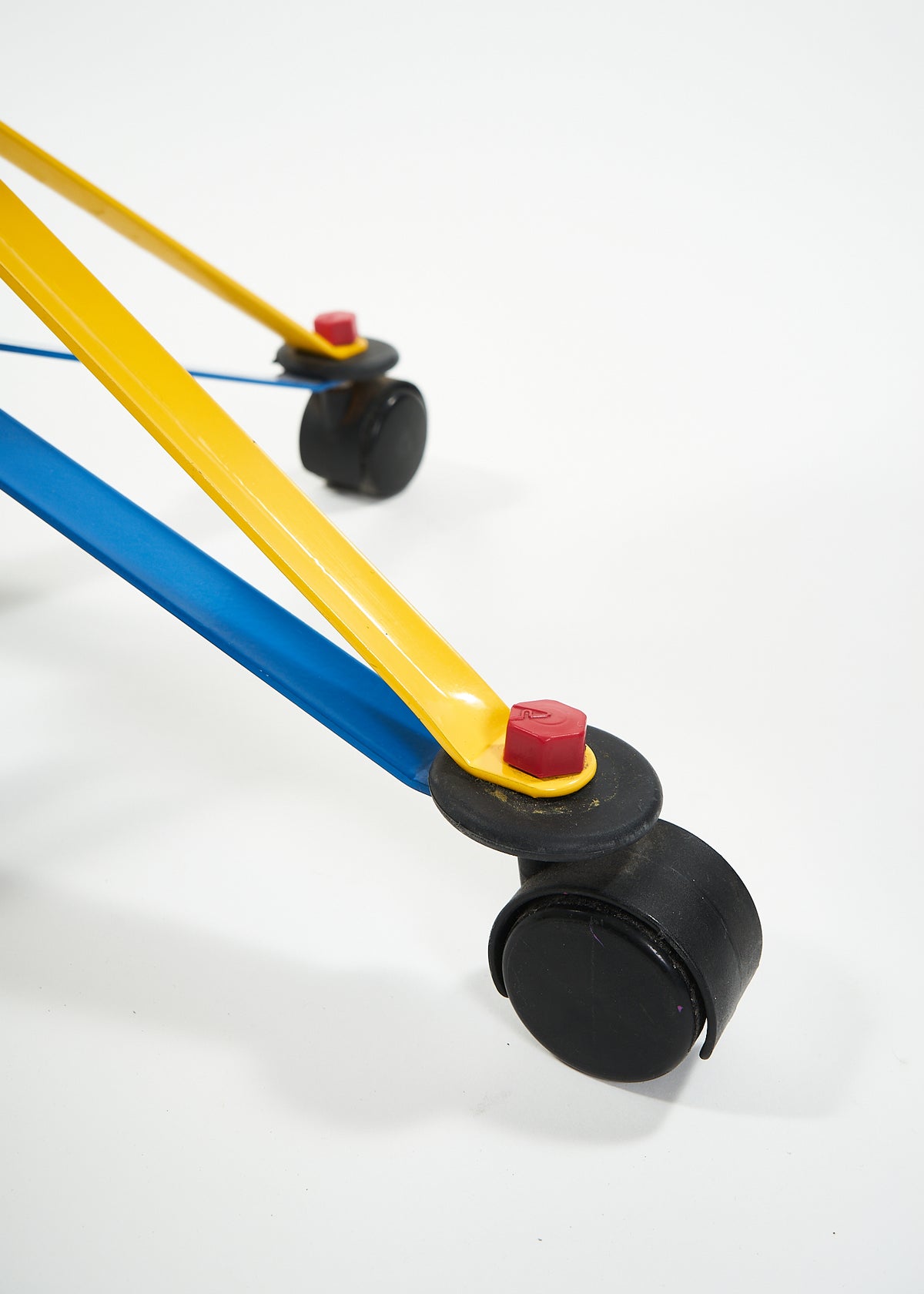 Chaise MECCANO par Amisco